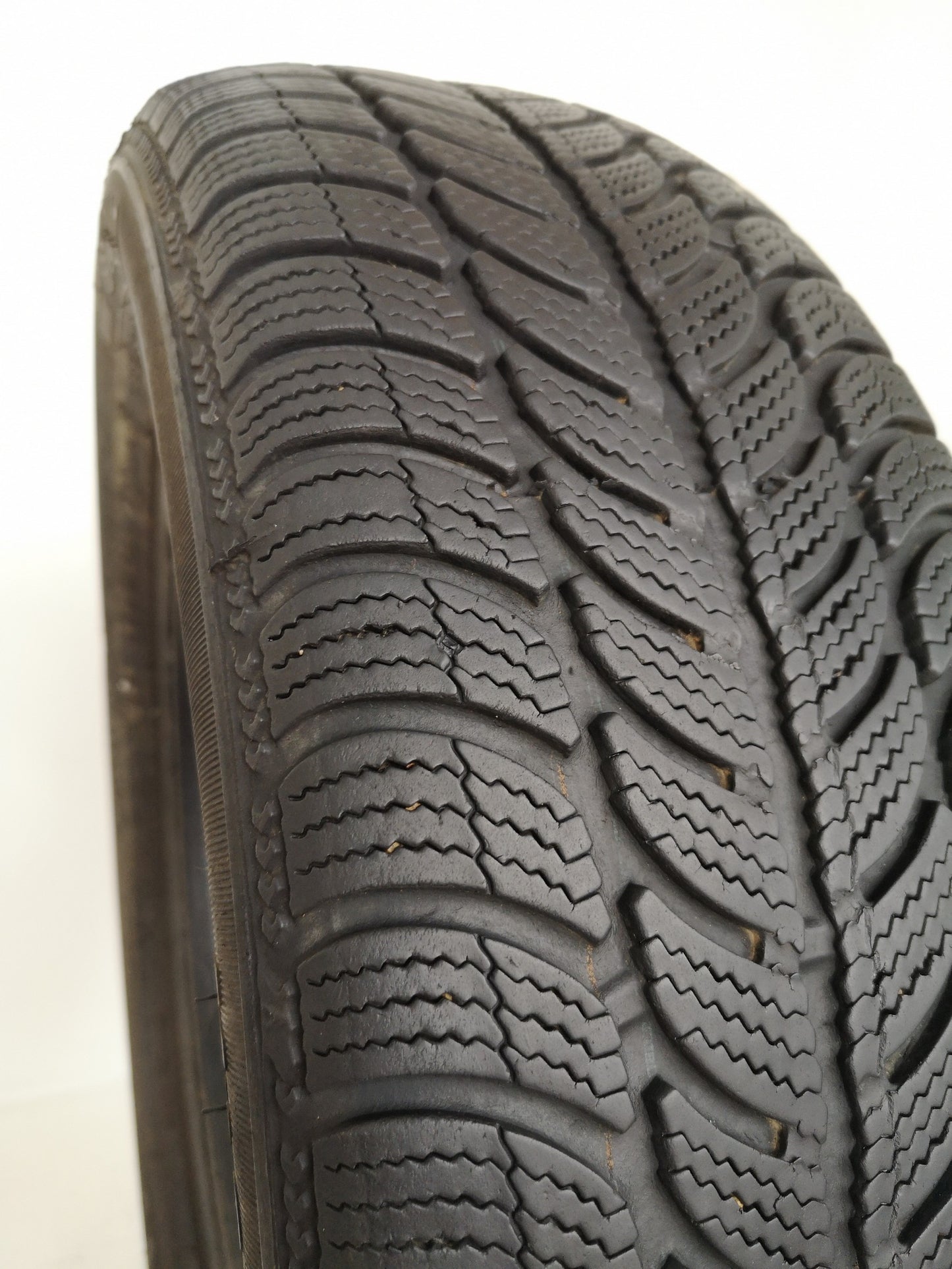 sava 185/60 r15 eskimo s3+ art. X753