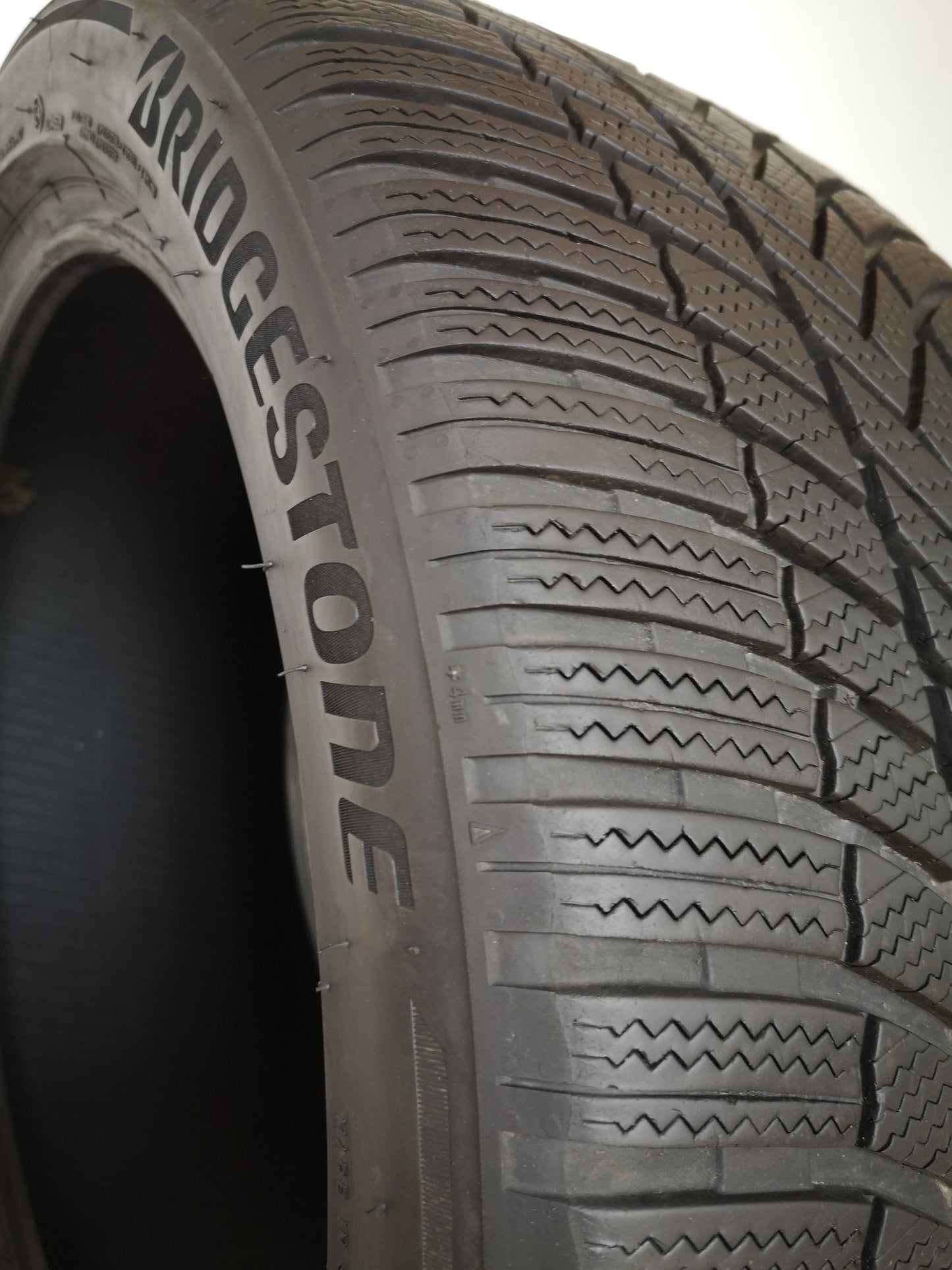 Bridgestone 275/40 r19 blizzak lm005 art. X767