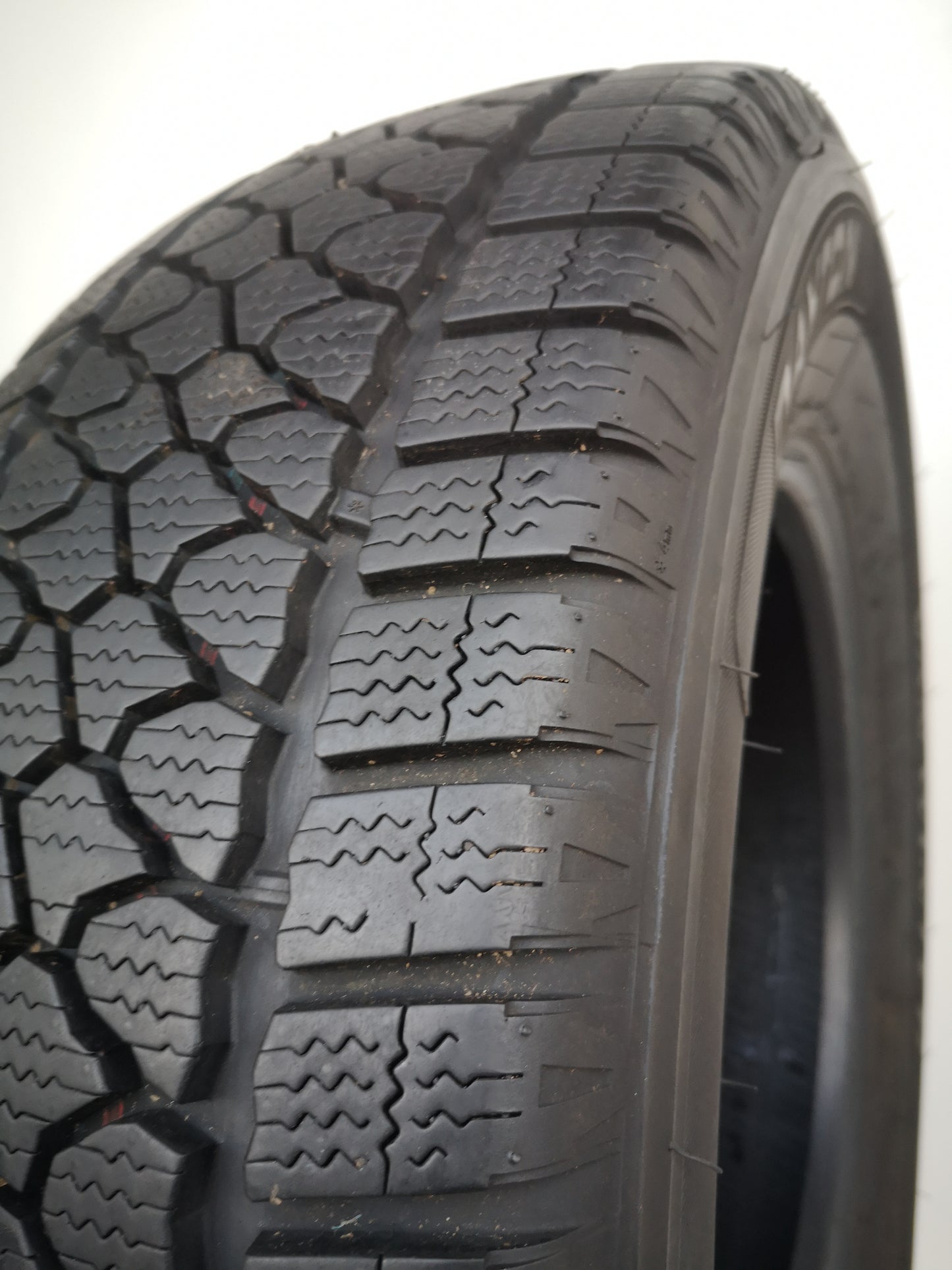 Dayton 235/65 r16 vanwinter furgone art. G117