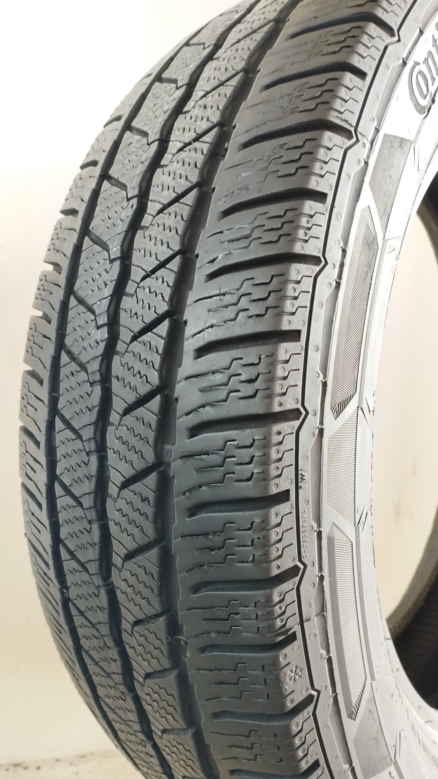 Continental 215/60 r17 vancontact winter art. G11