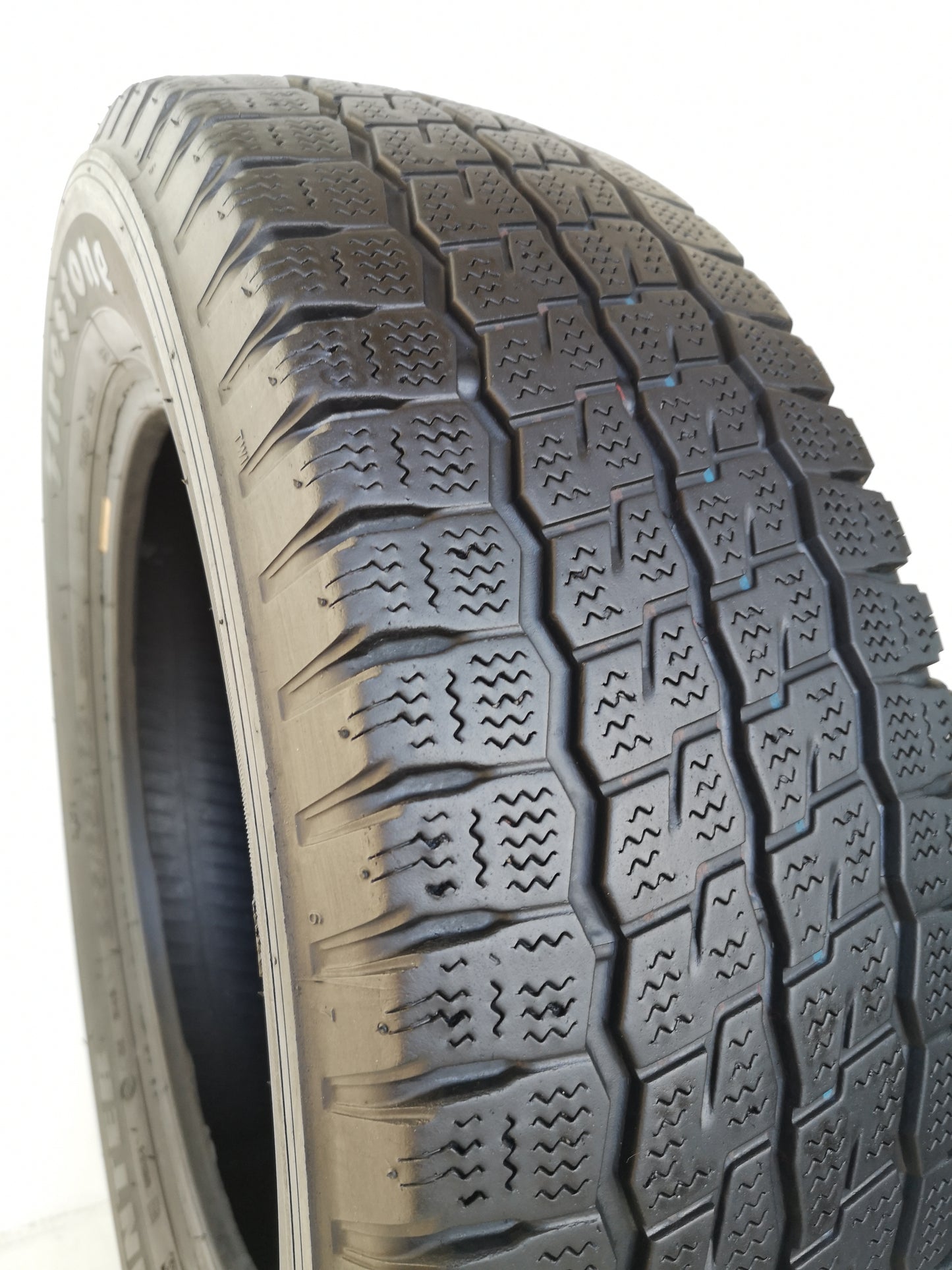 Firestone 205/65 r16 c. Vanhawk winter art. G134