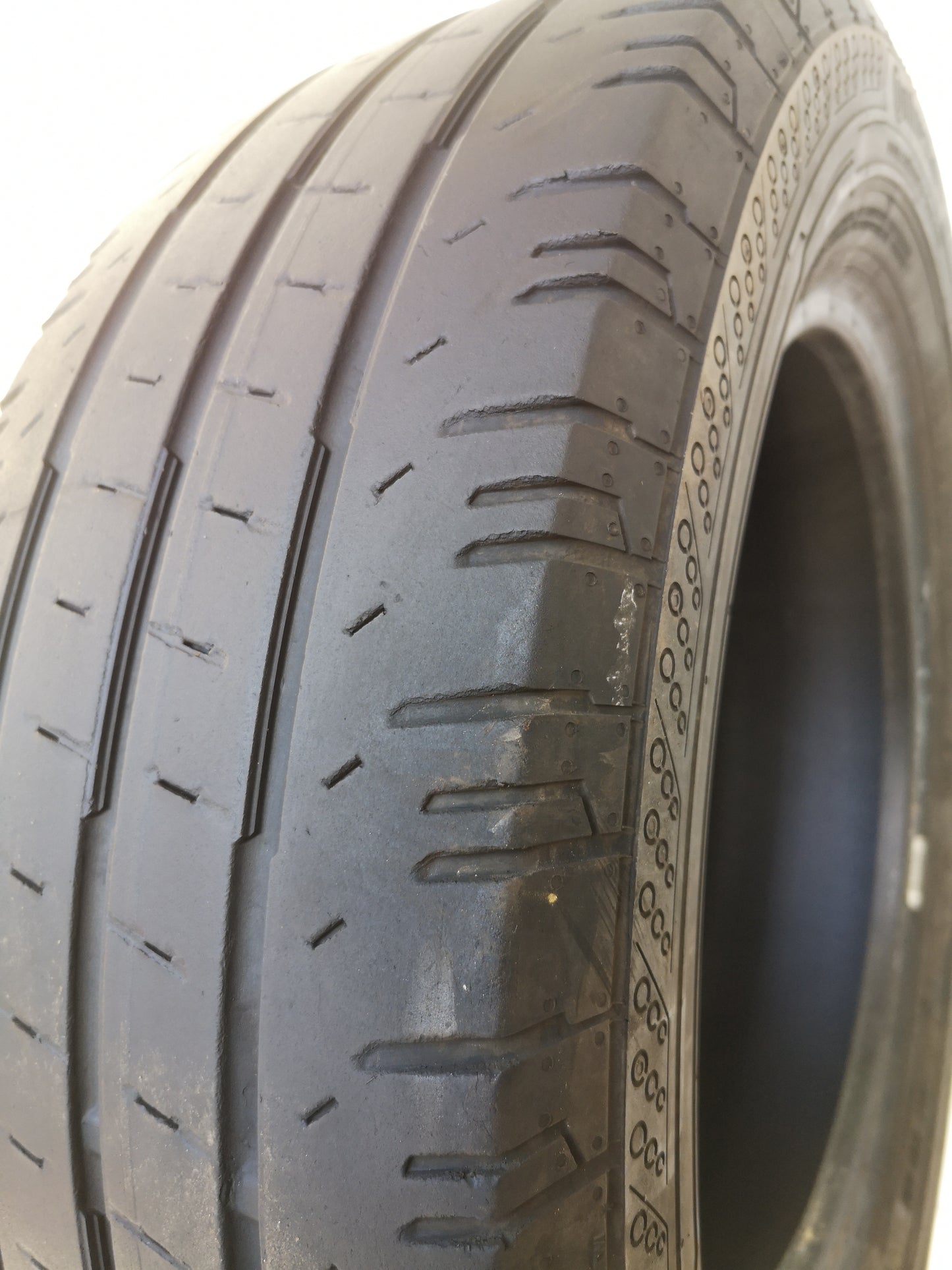 Continental 205/65 r16 contivancontact 200 art. G136