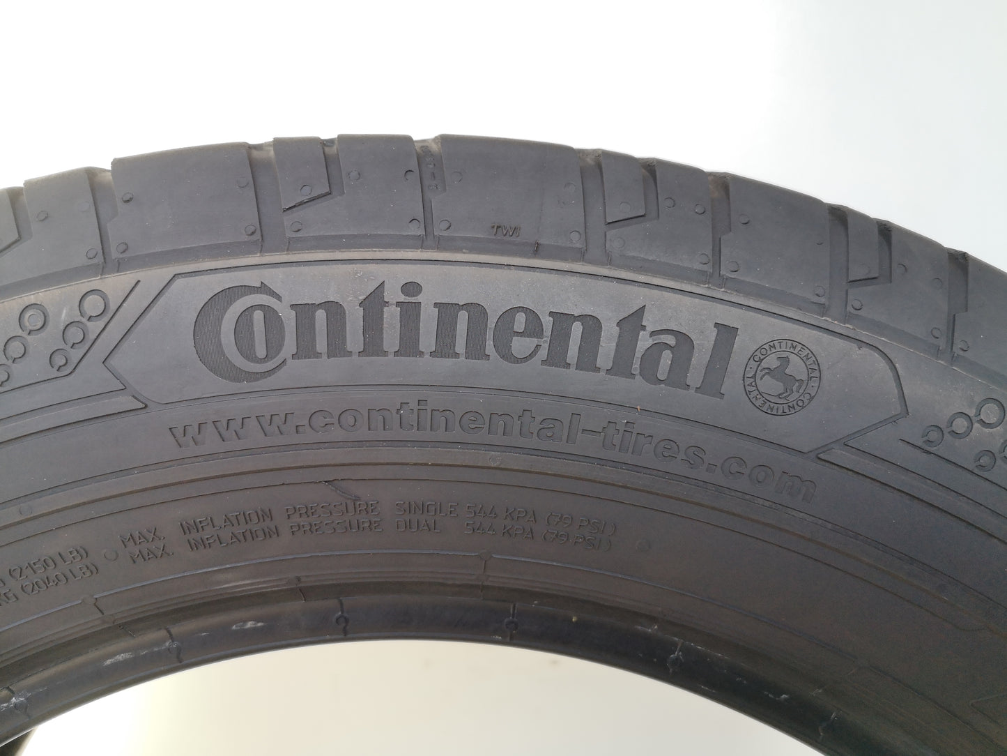 Continental 205/65 r16 contivancontact 200 art. G136