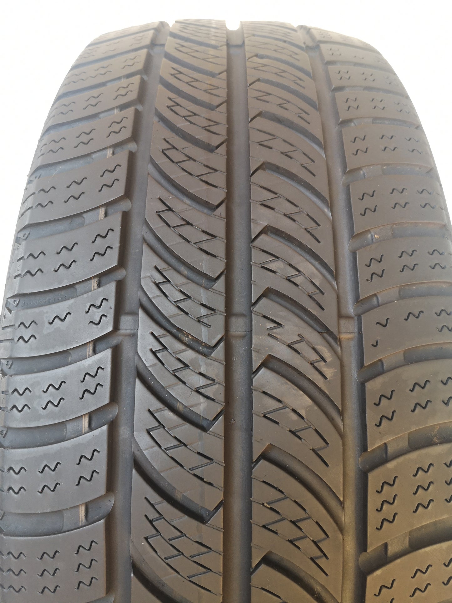 Continental 225/55 r17 vancowinter 2 art. G140