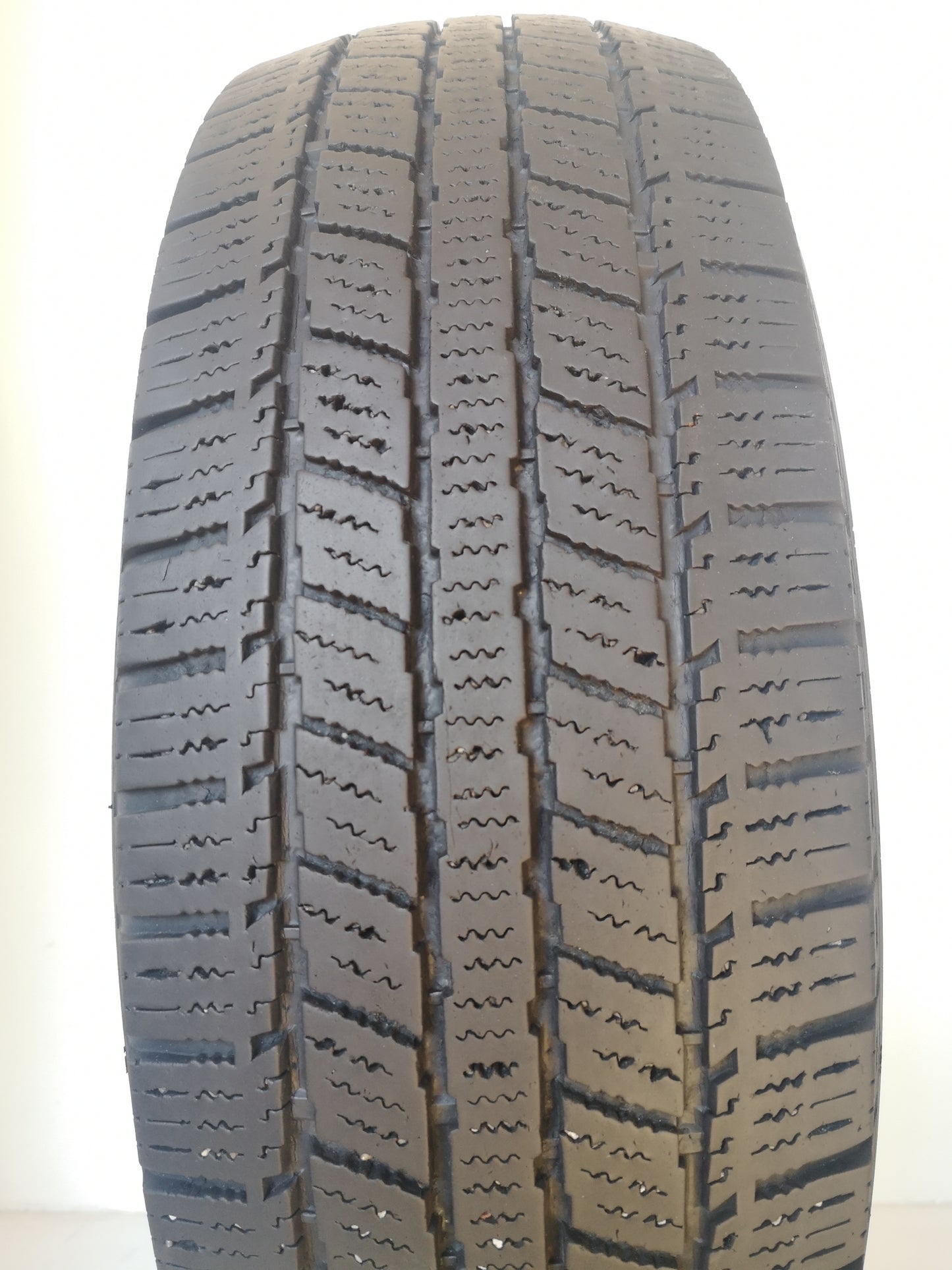 Tracmax 225/65 r16 ice-plus s110 art. G141