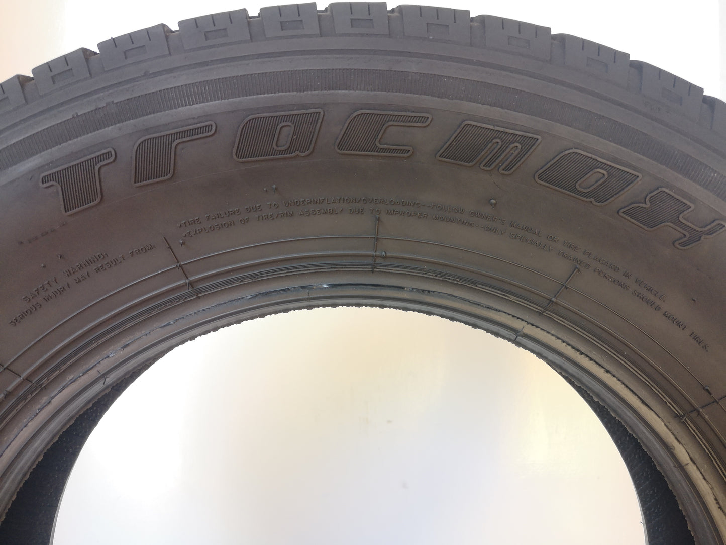 Tracmax 225/65 r16 ice-plus s110 art. G141