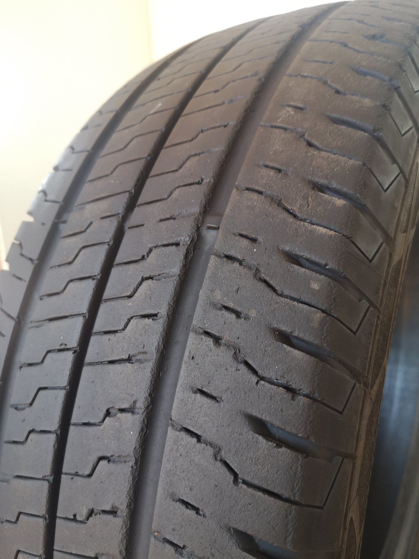 Continental 215/70 r15 vancocontact eco art. G153