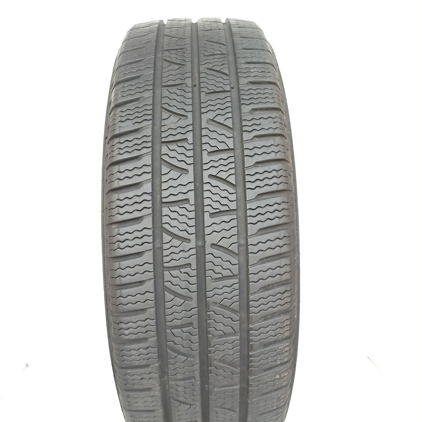 Pirelli 215/60 r17 winter carrier art. G159