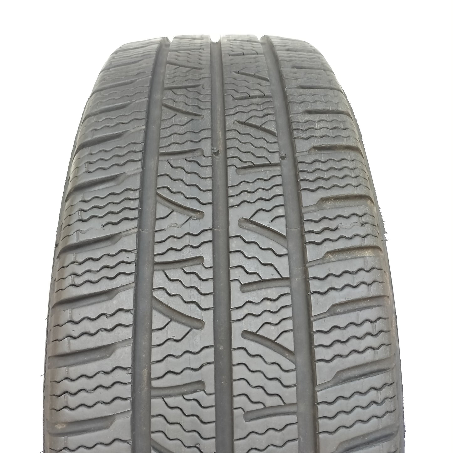 Pirelli 215/60 r17 winter carrier art. G159