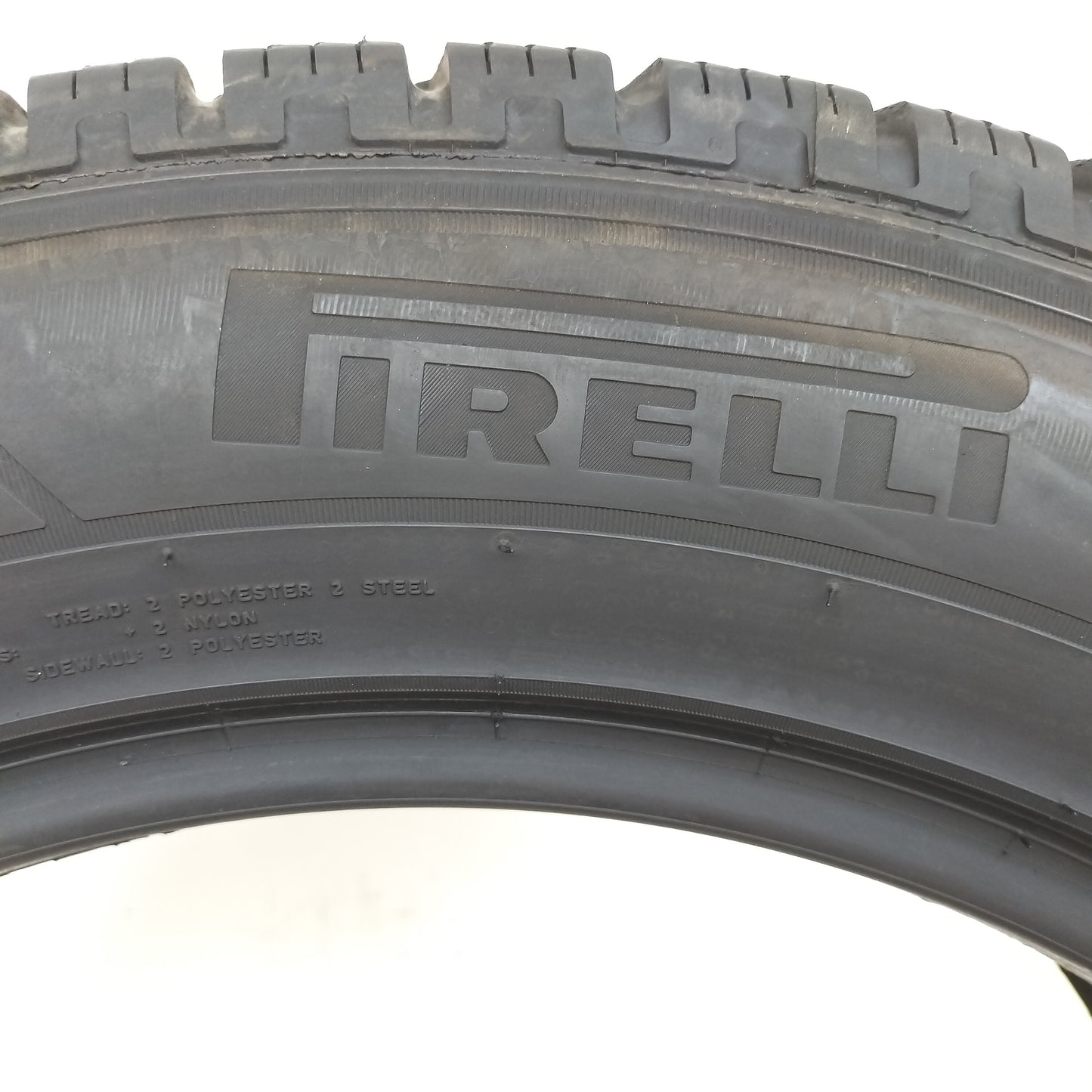 Pirelli 215/60 r17 winter carrier art. G159