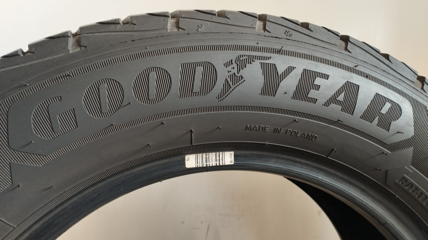 Goodyear 205/65 r16 c. Ultragrip cargo art. G1