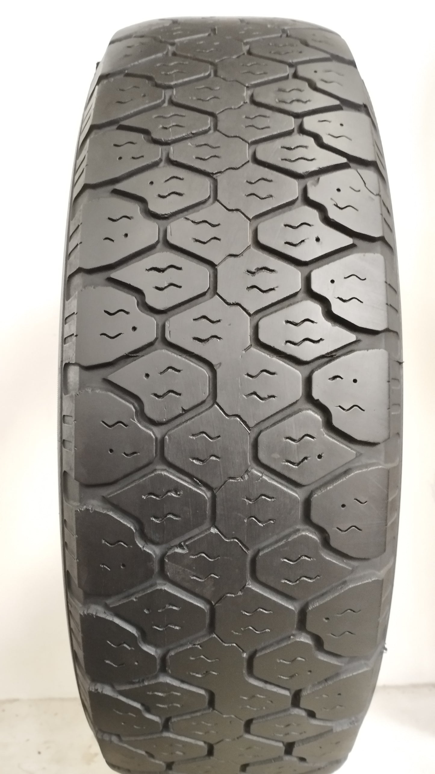 Goodyear 225/75 r16 c cargo ultragrip g124 art. G252
