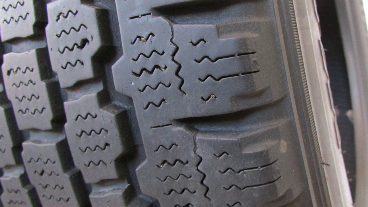 Bridgestone 205/65 r16 blizzak w800 art. G99