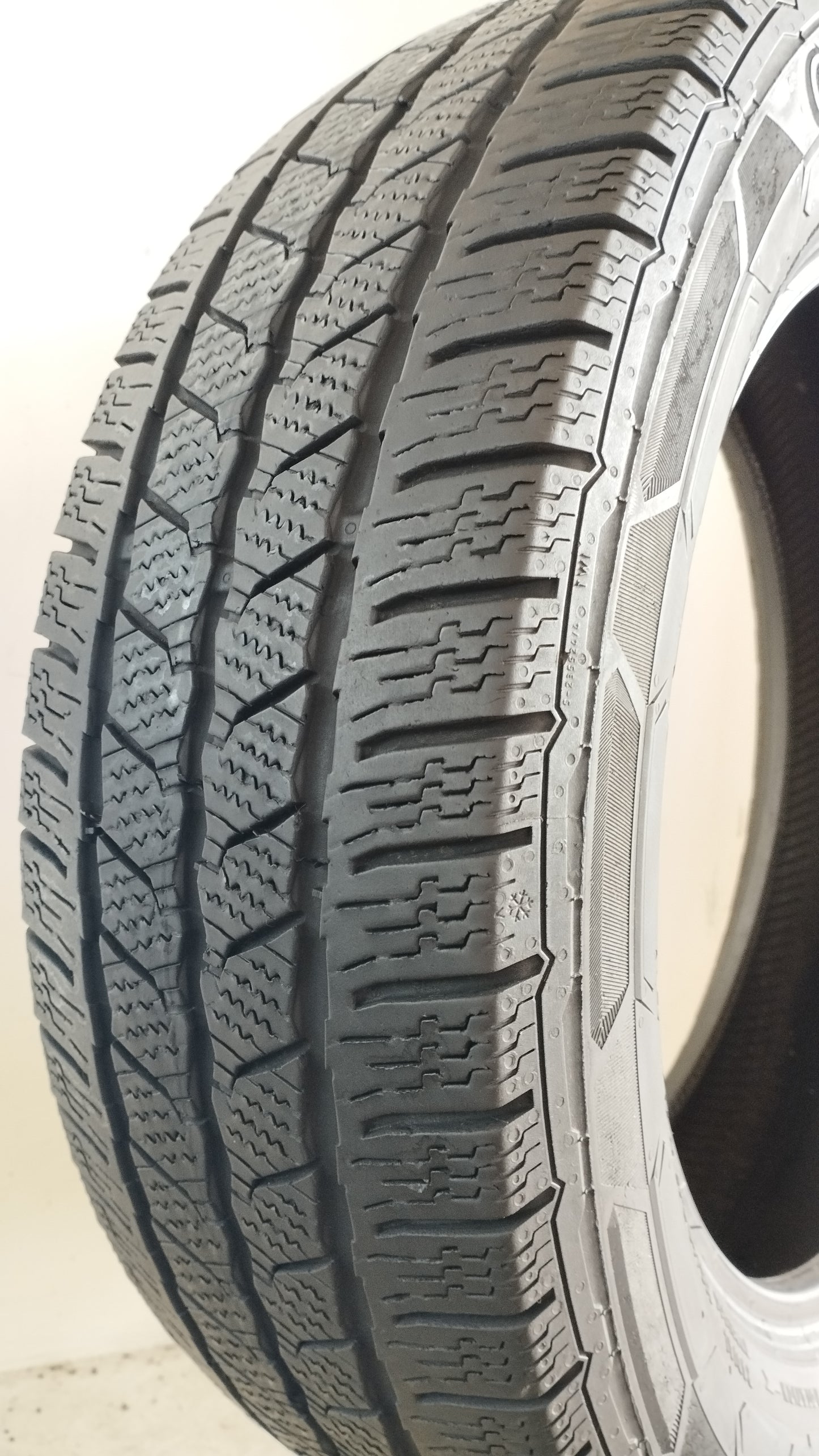 Continental 215/60 r17 vancontact winter art. G9