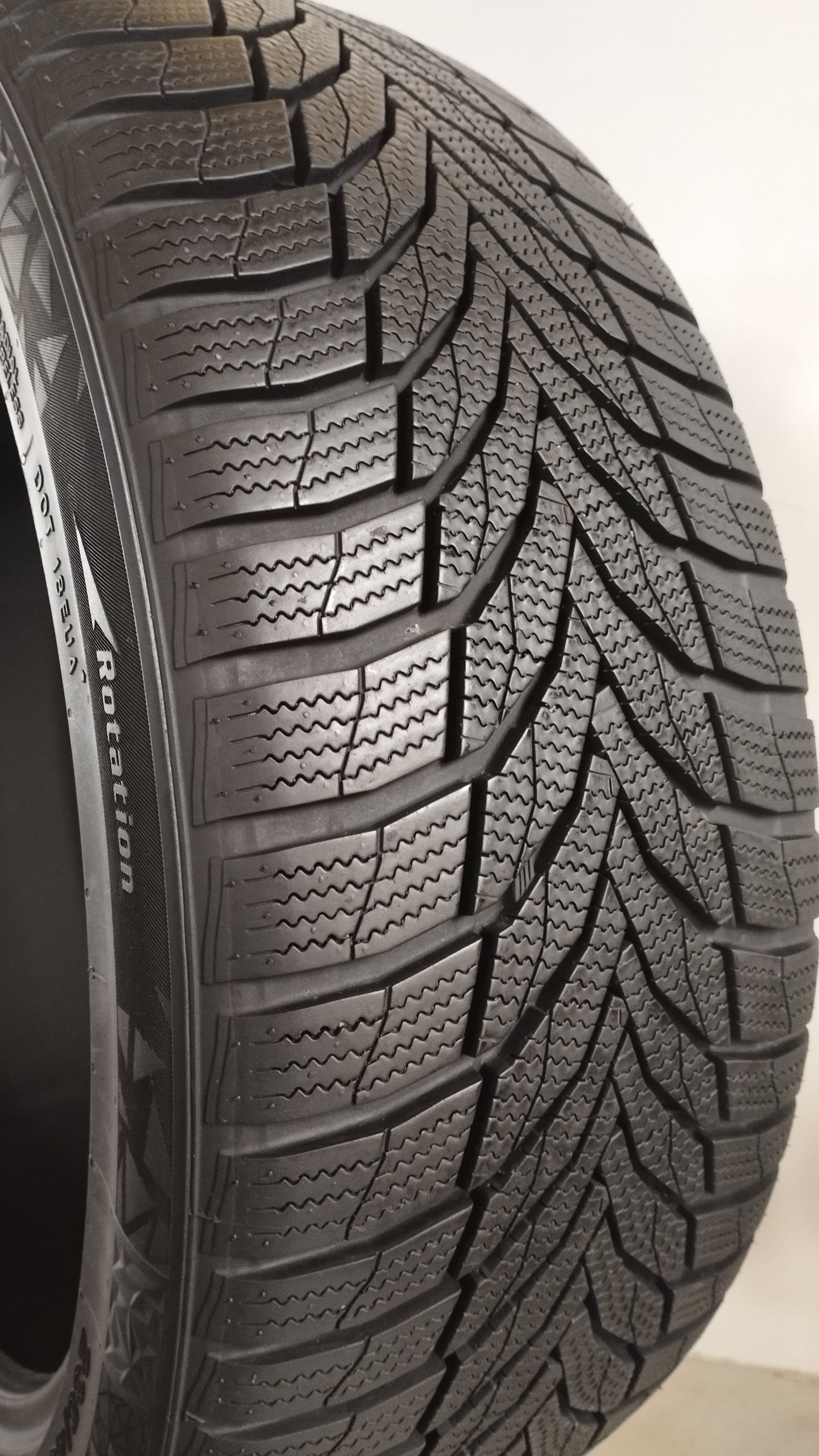 Nexen 235/45 r19 winguard sport 2 art. X4
