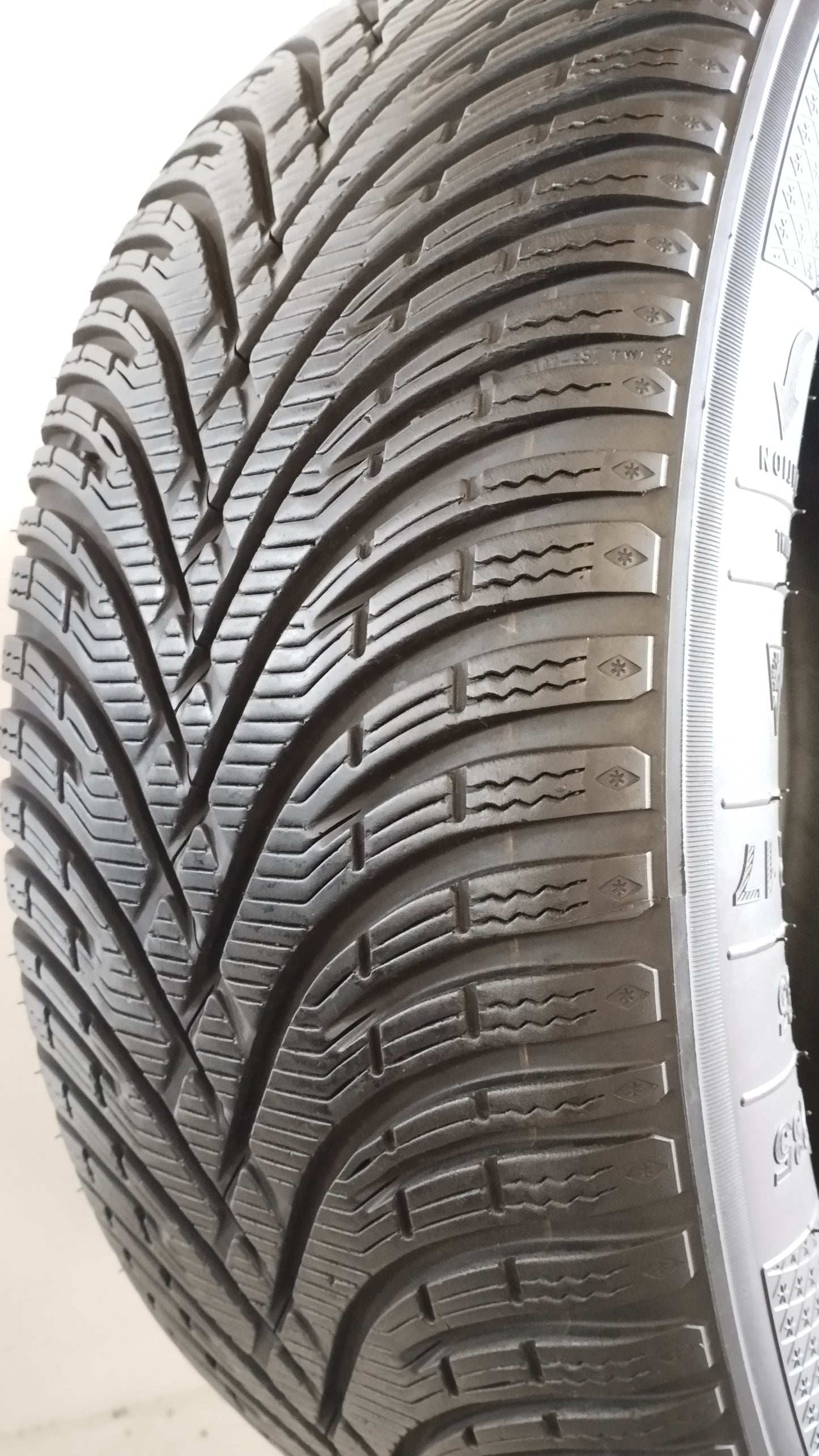 Kleber 235/55 r17 hp3 krisalp art. X14