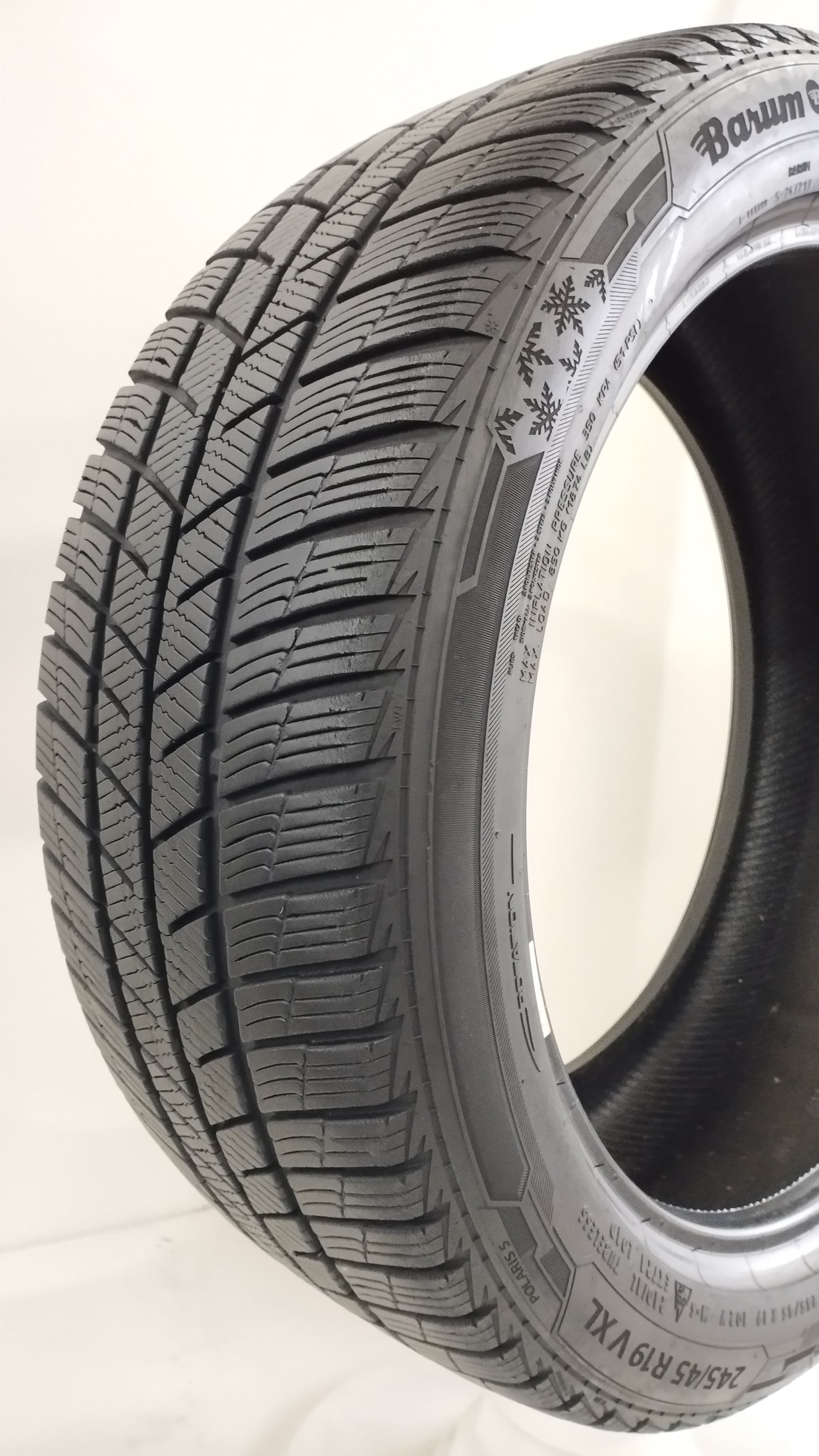 Barum 245/45 r19 polaris 5 art. X216