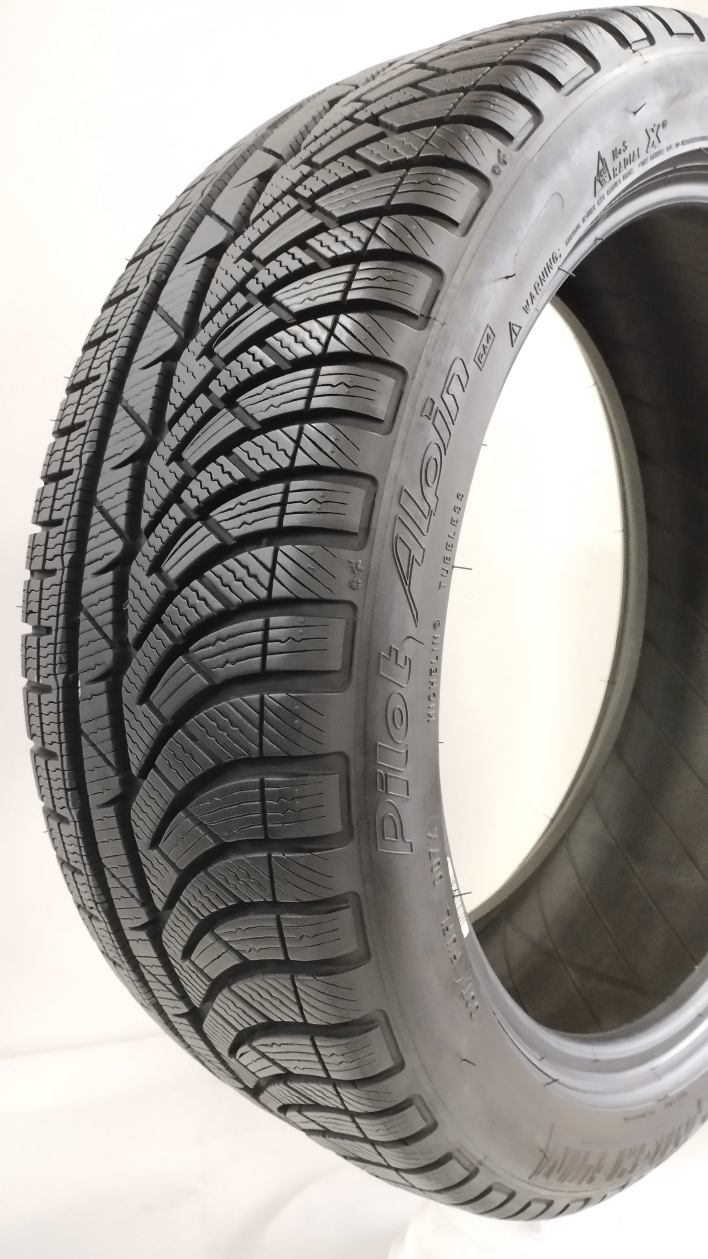 Michelin 215/45 r18 pilot alpin art. X219