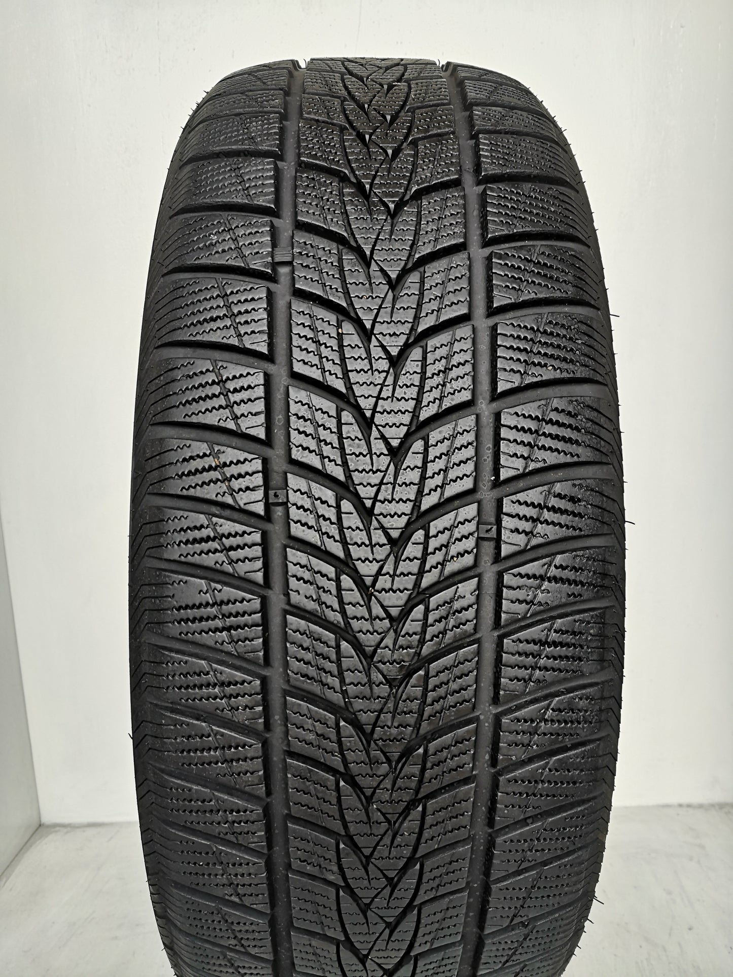 minerva 225/55 r18 frostrack art. X194