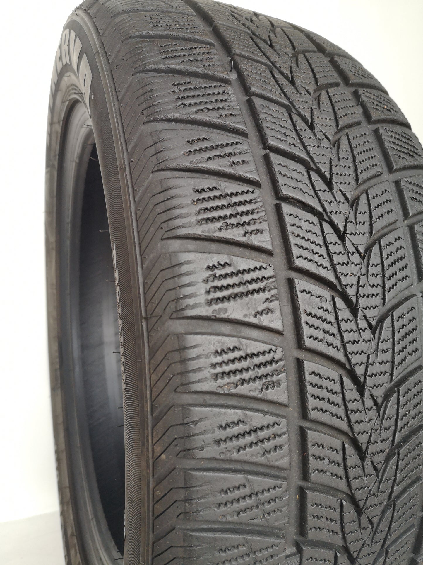 minerva 225/55 r18 frostrack art. X195