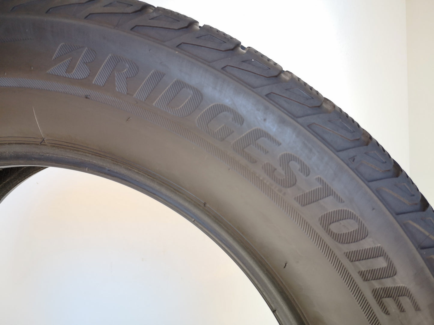 Bridgestone 225/60 r17 blizzak lm80 art. X100