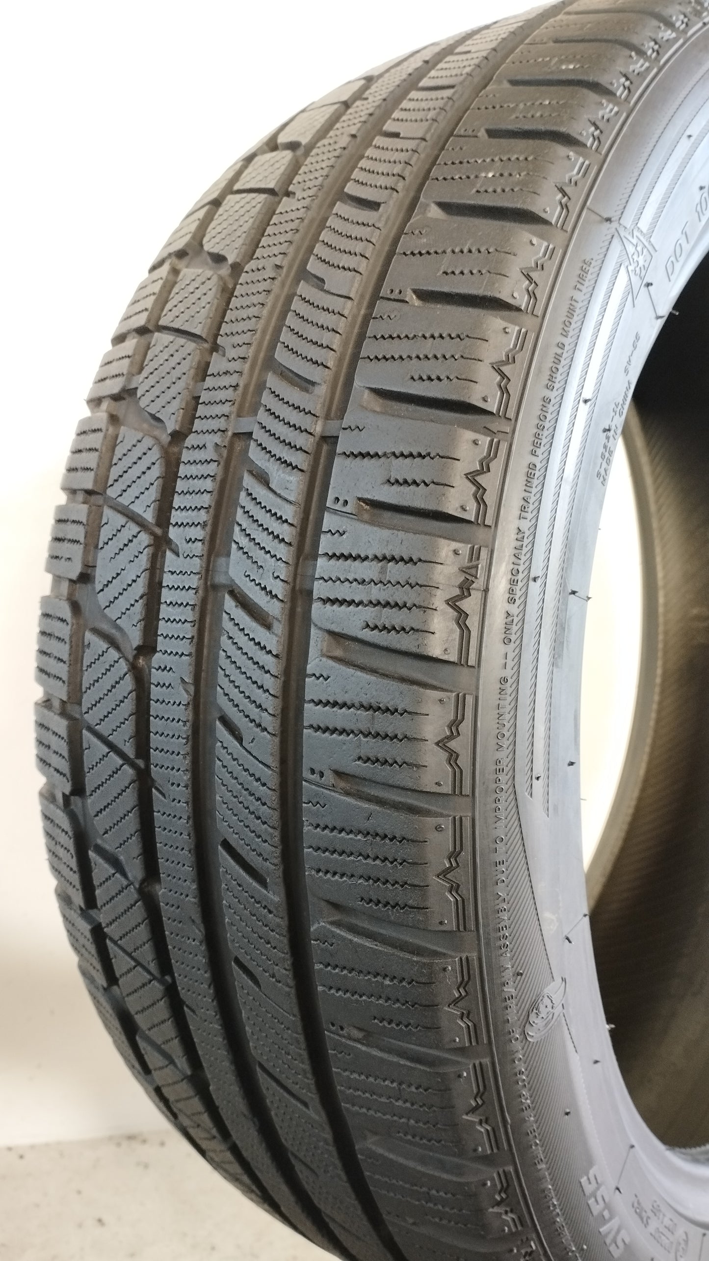 Nankang 235/45 r19 winteractiva sv55 art. X112