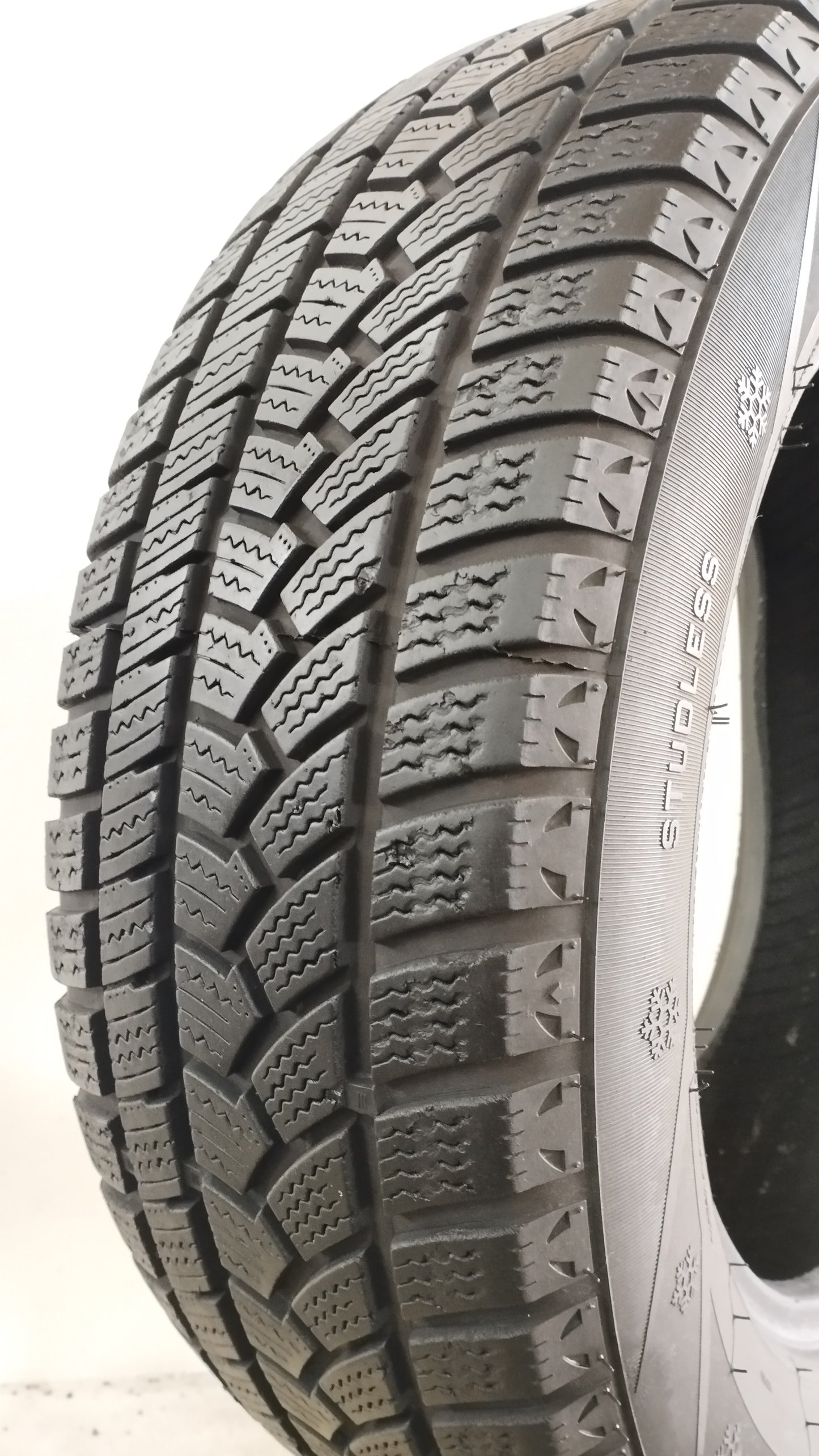 Ovation 215/60 r16 w856 art. X128