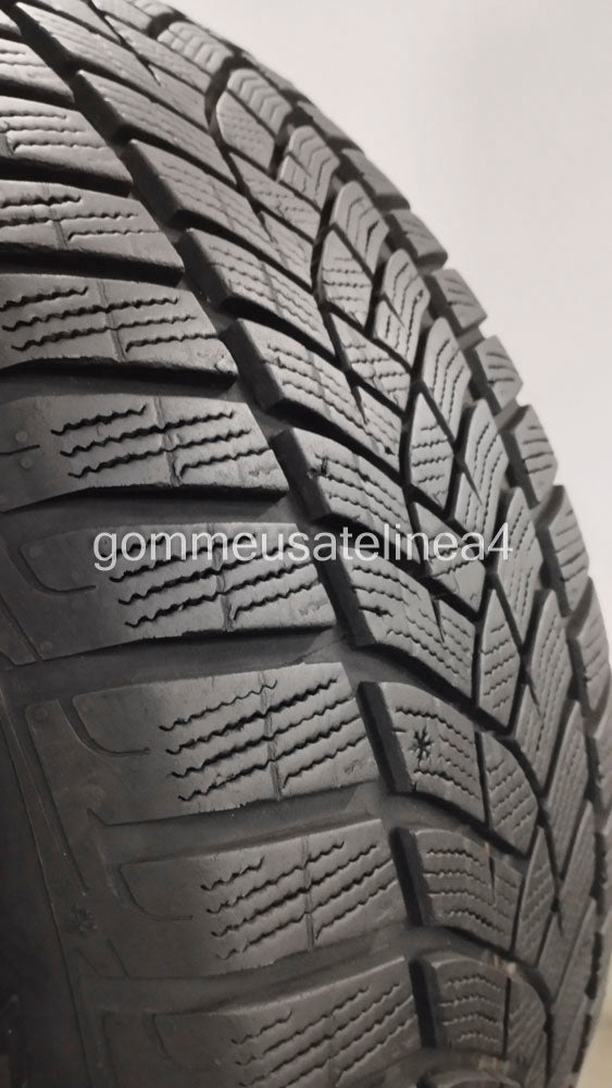 Goodyear 225/55 r17 ultra grip performance rft art. X372