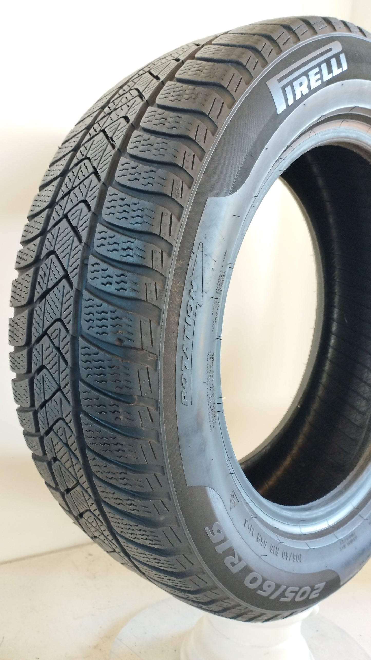 Pirelli 205/60 r16 sottozero 3 art. X383
