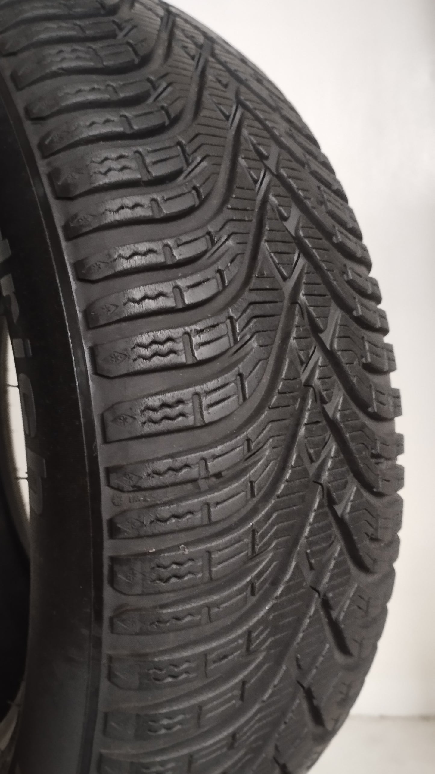 Bf goodrich 185/60 r15 g-force winter 2 art. X48