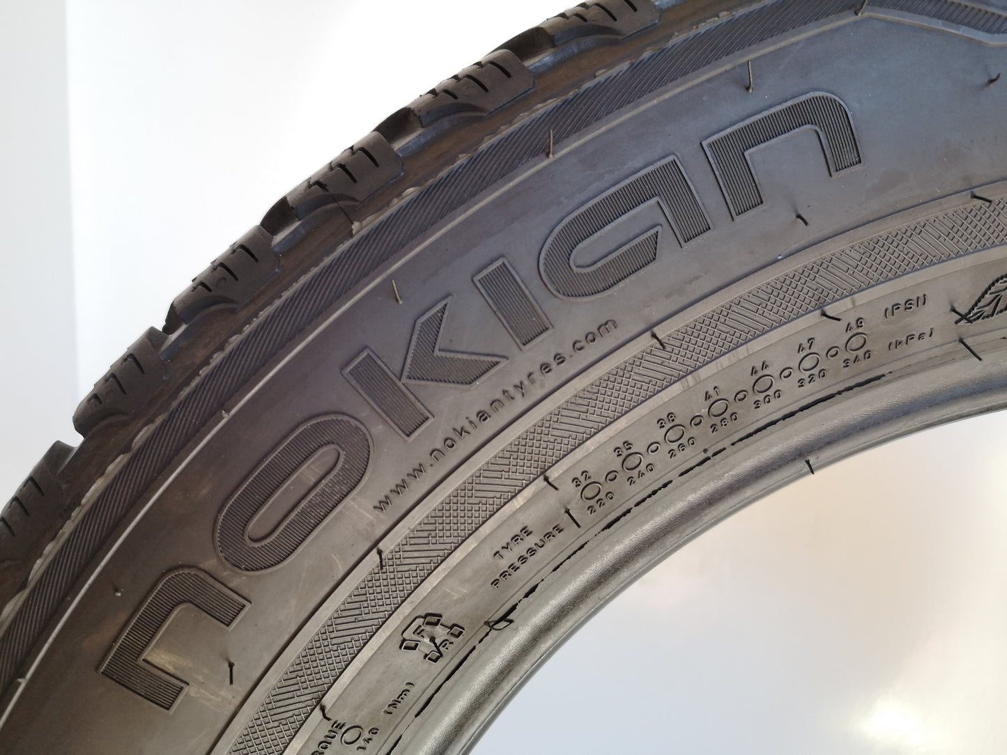 Nokian 225/60 r17 wr 3 suv art. X57