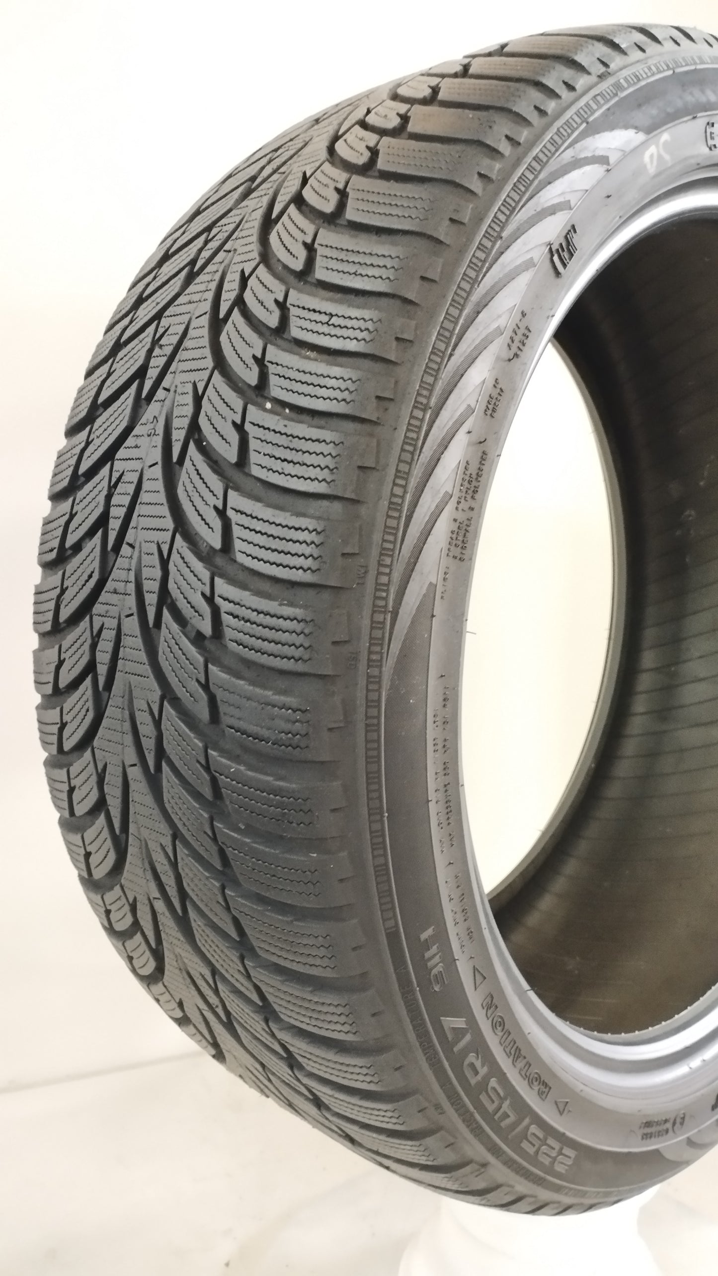 nokian 225/45 r17 wrd3 cod. x61
