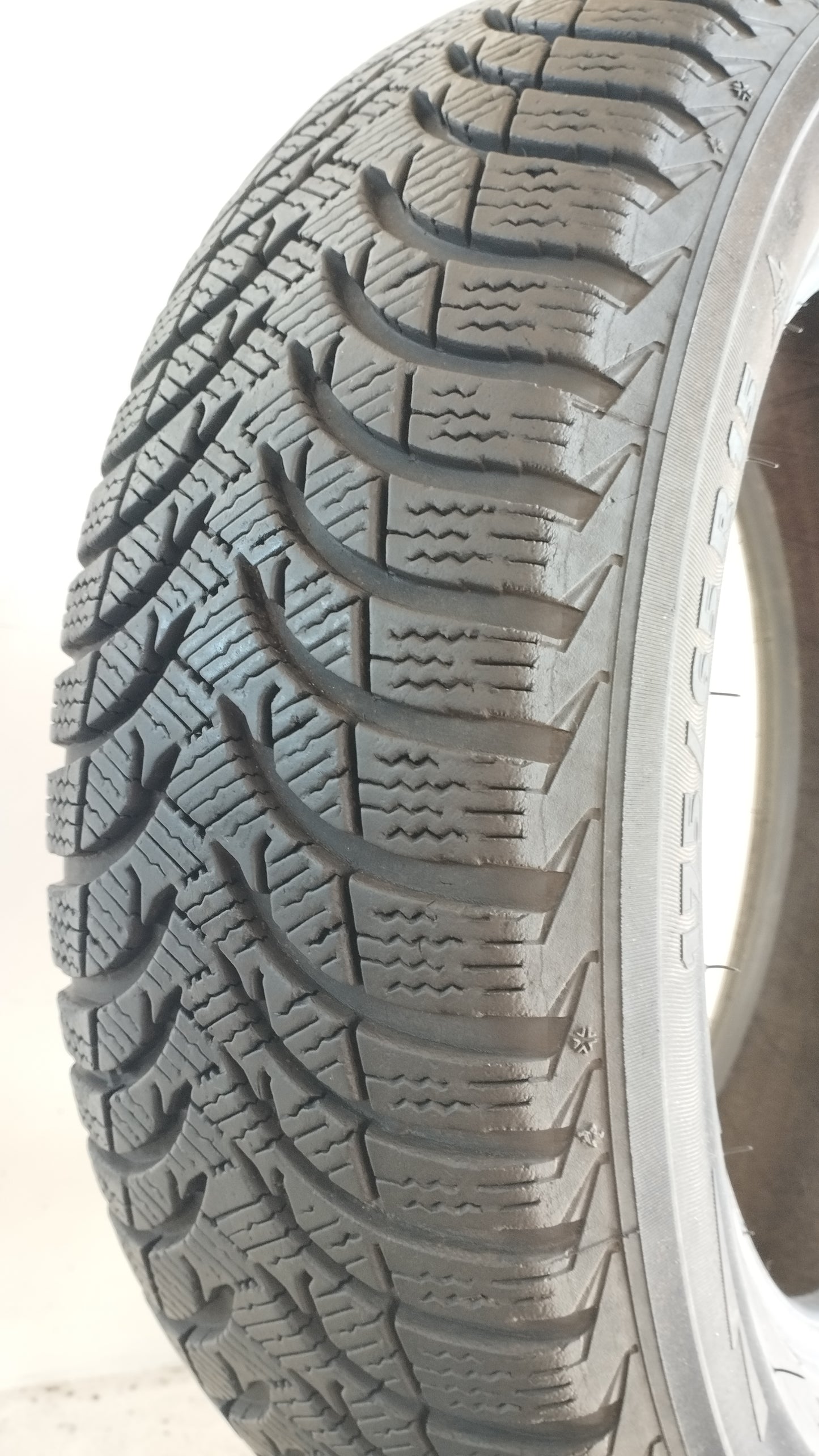 Michelin 175/65 r15 alpin a4 art. X66