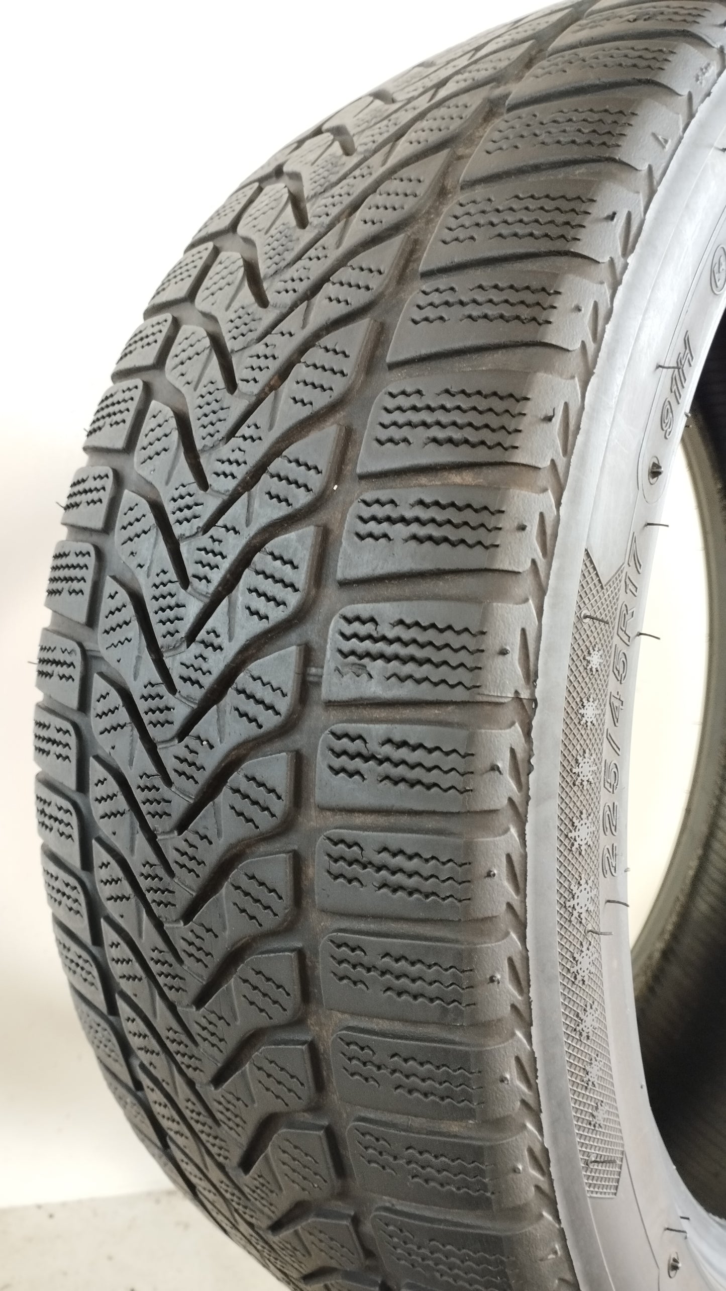 Lassa 225/45 r17 snoways-3 rif. X91