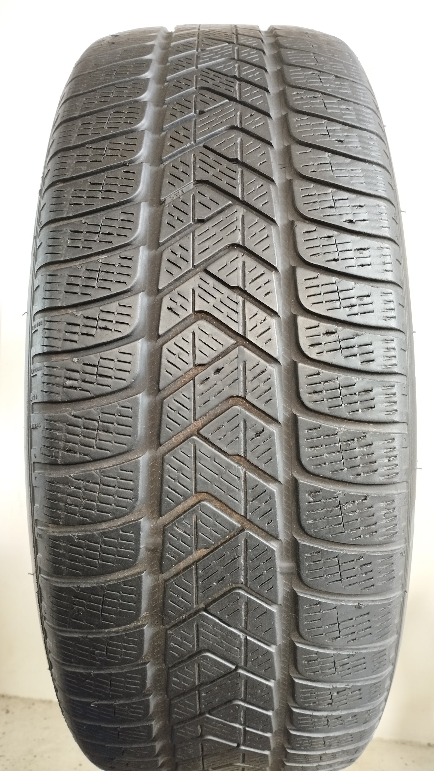 Pirelli 235/55 r19 scorpion winter no art. X92