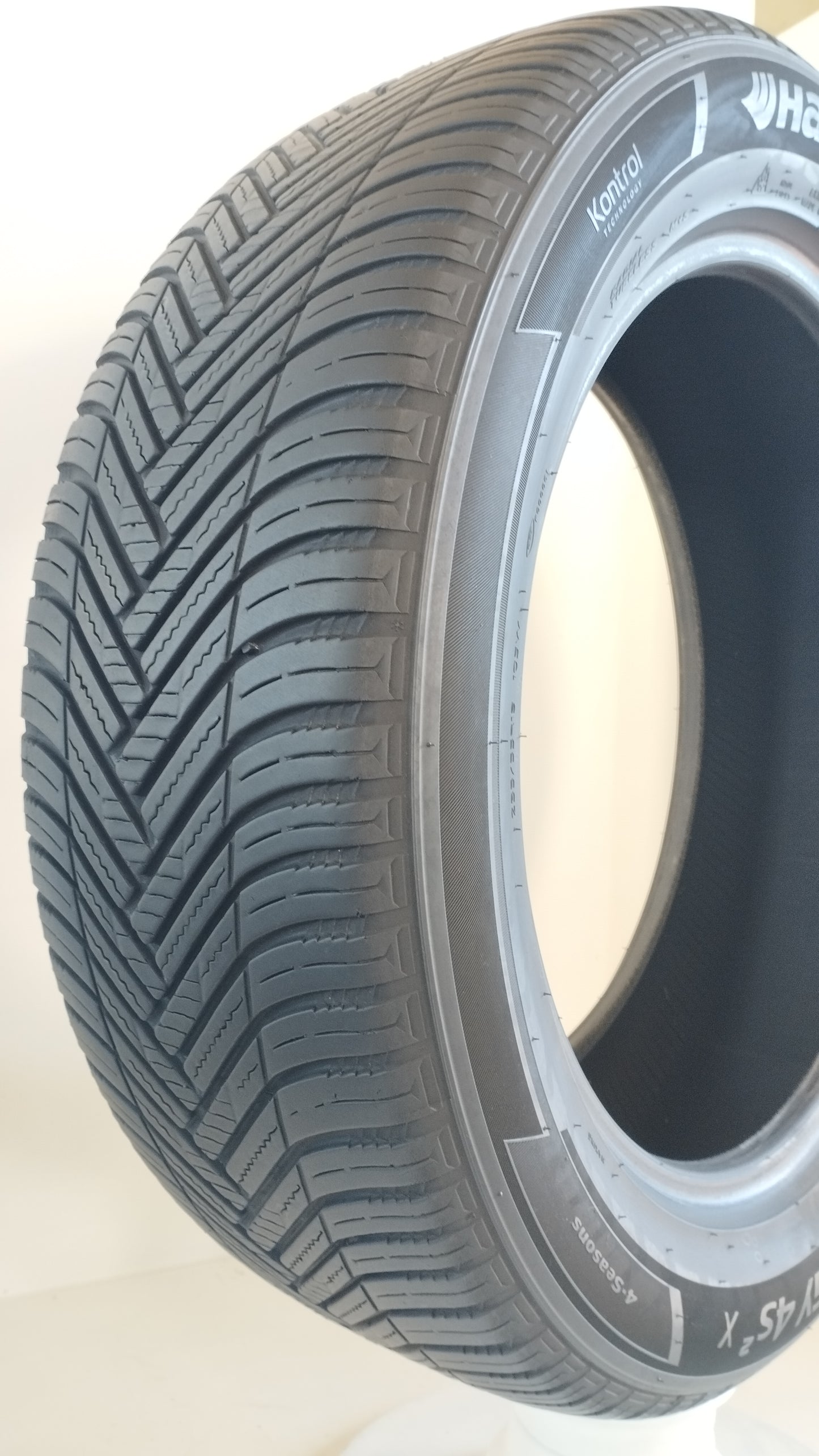 Hankook 235/55 r19 kinergy 4s 2x art. Y156