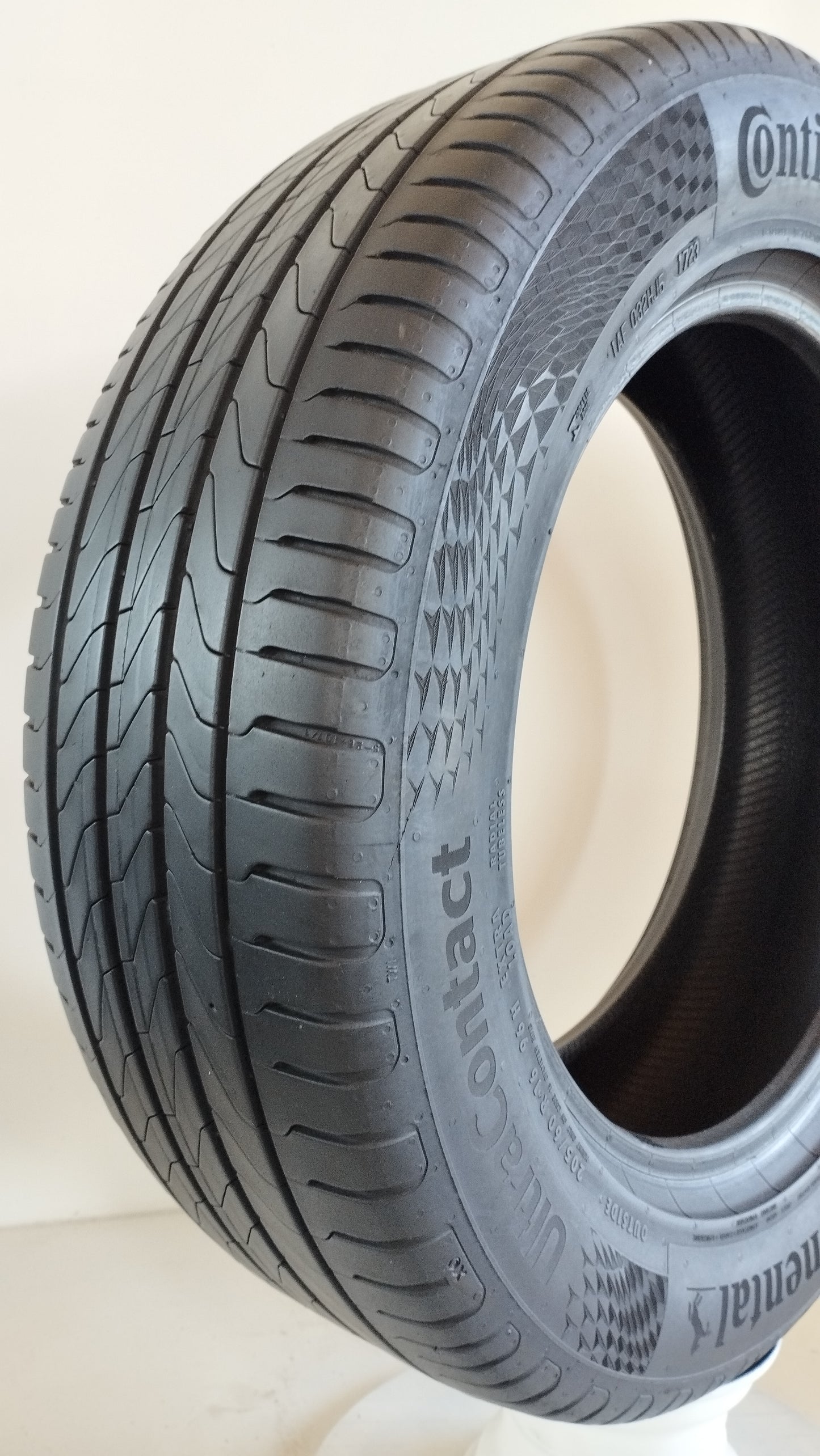Continental 205/60 r16 ultracontact art. Y208