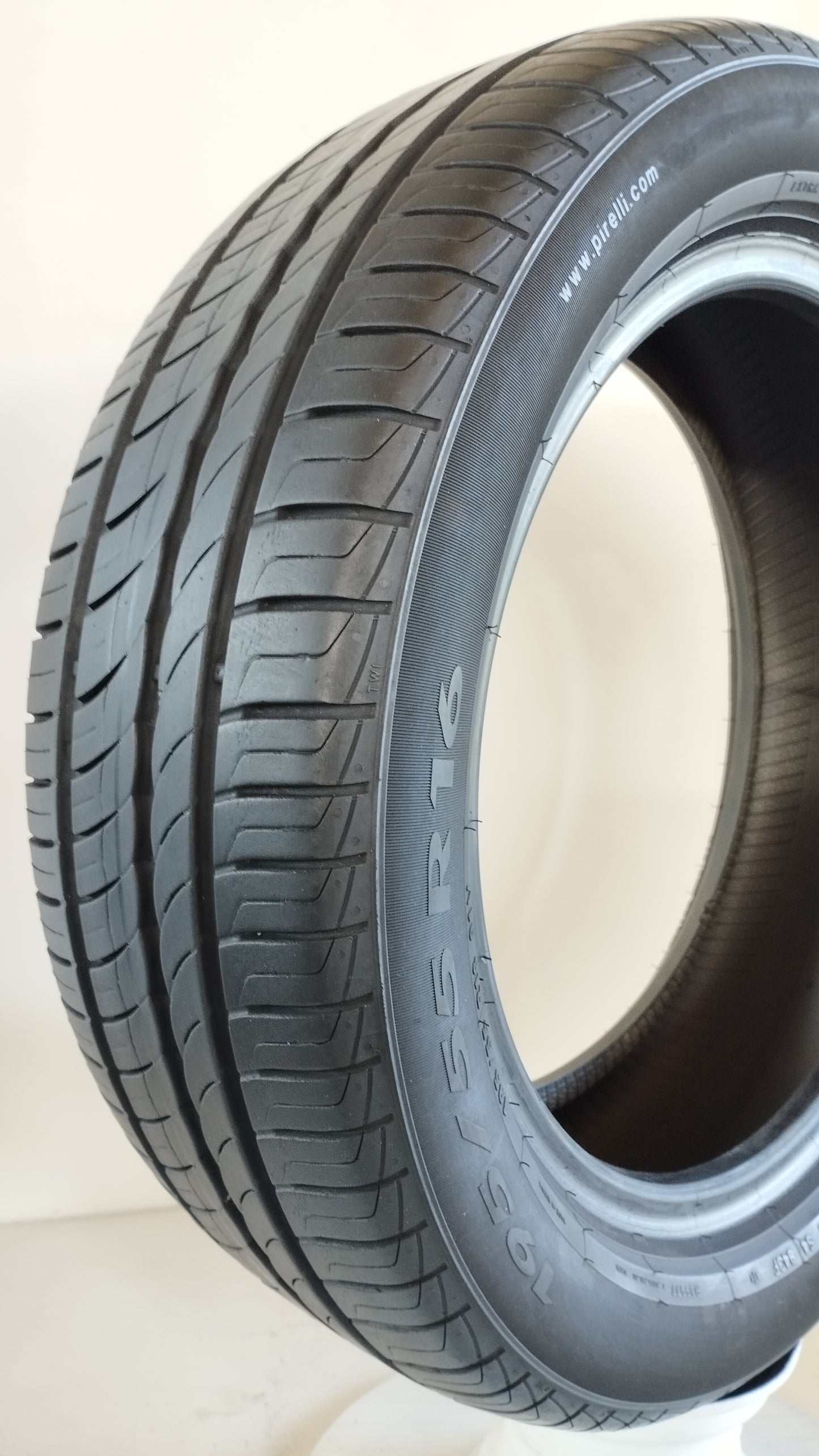 Pirelli 195/55 r16 cinturato p1 verde art. Y218