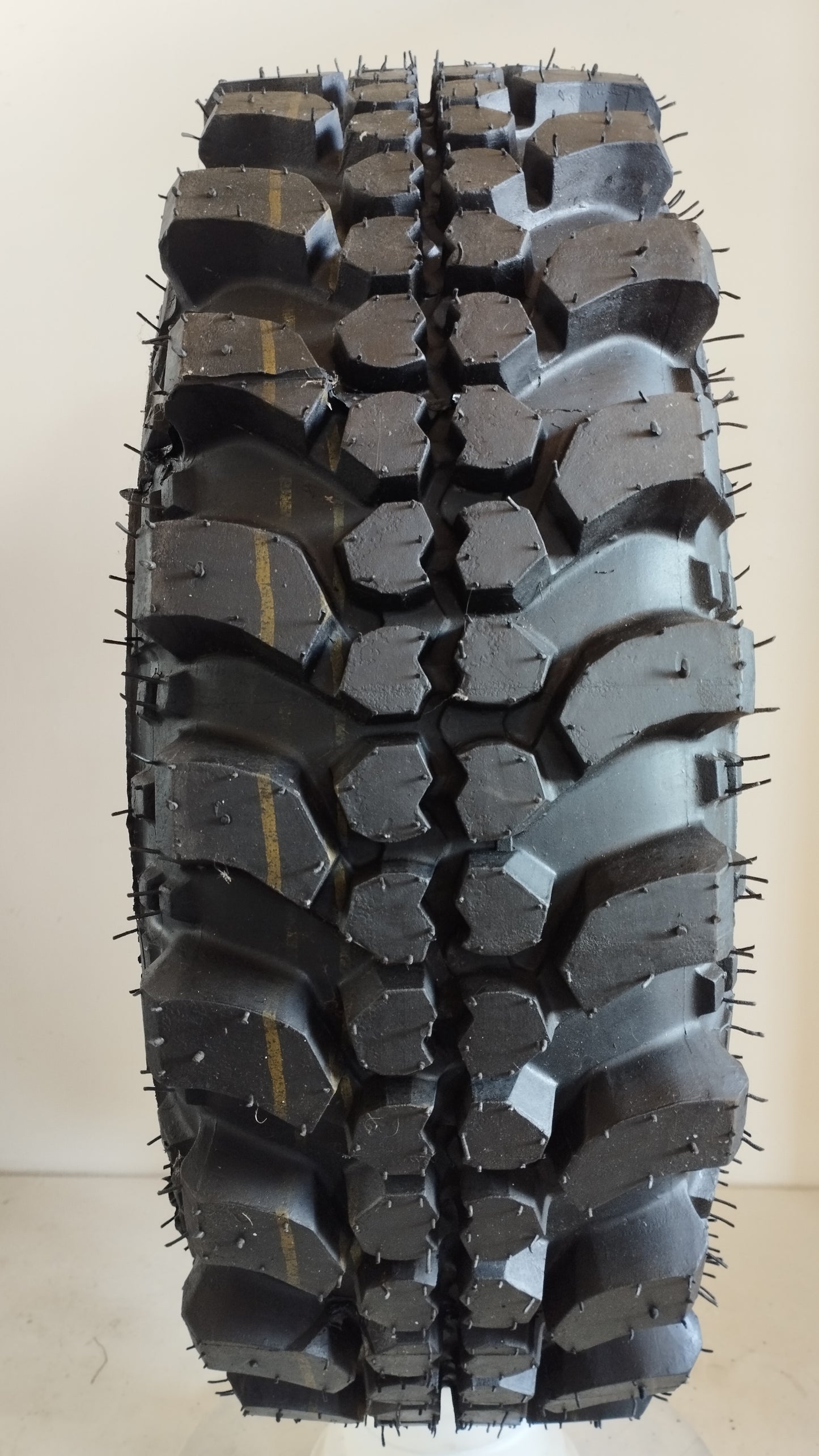 genial tyre 215/75 r15 extreme 4x4 ricoperto Art. Y23