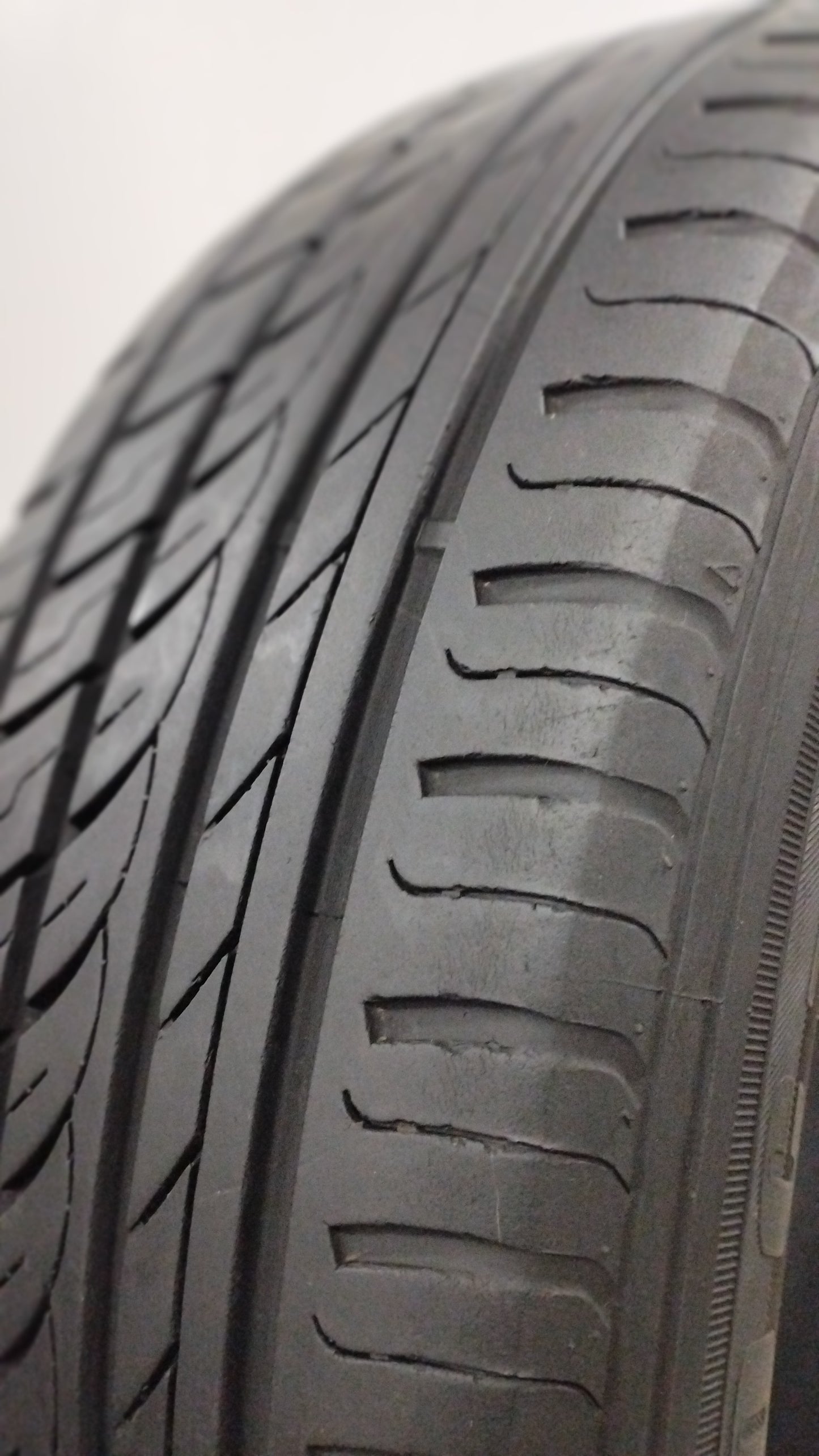 Doublecoin 195/60 r16 dc 99 art. Y386