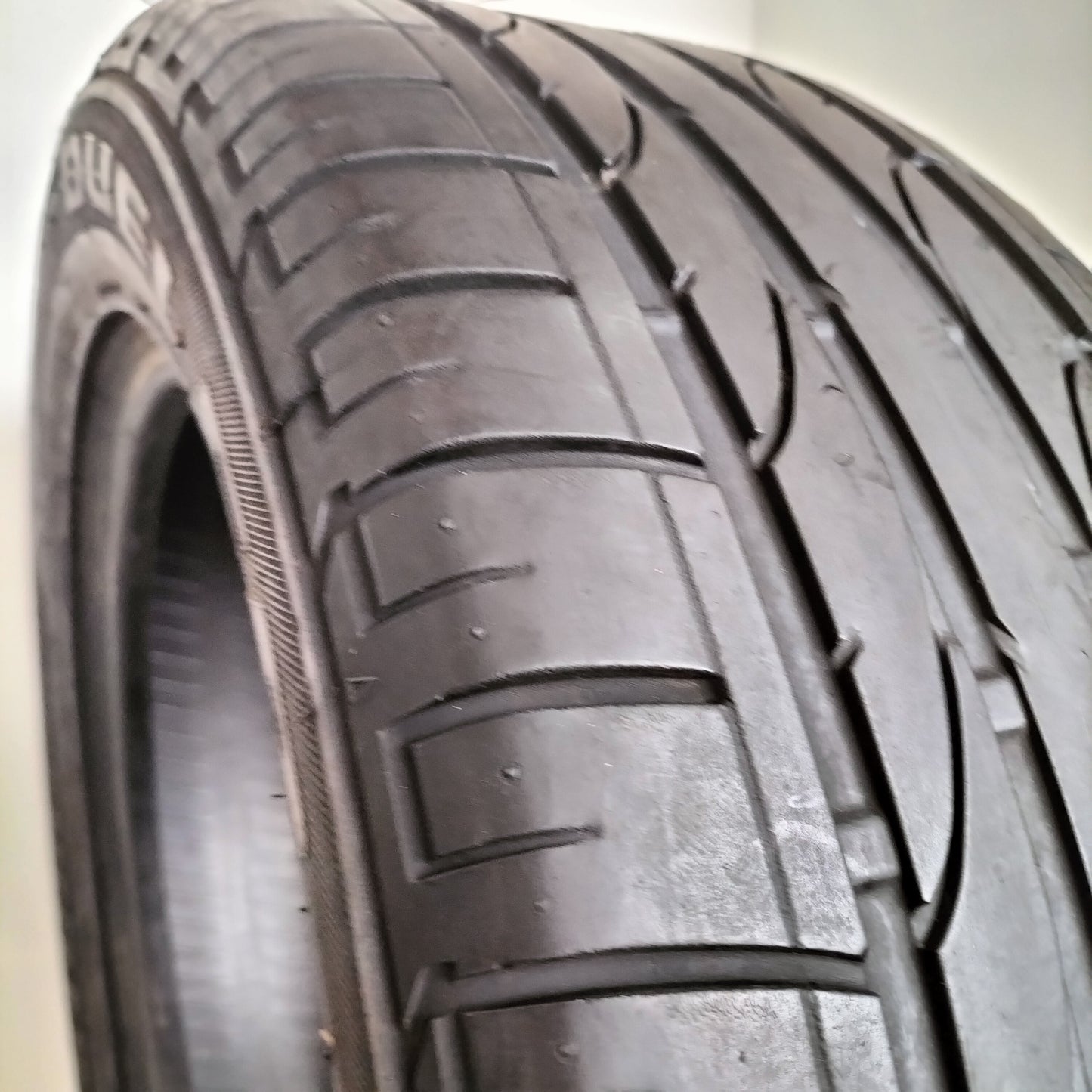 Bridgestone 235/55 r17 dueler hp sport art. Y413