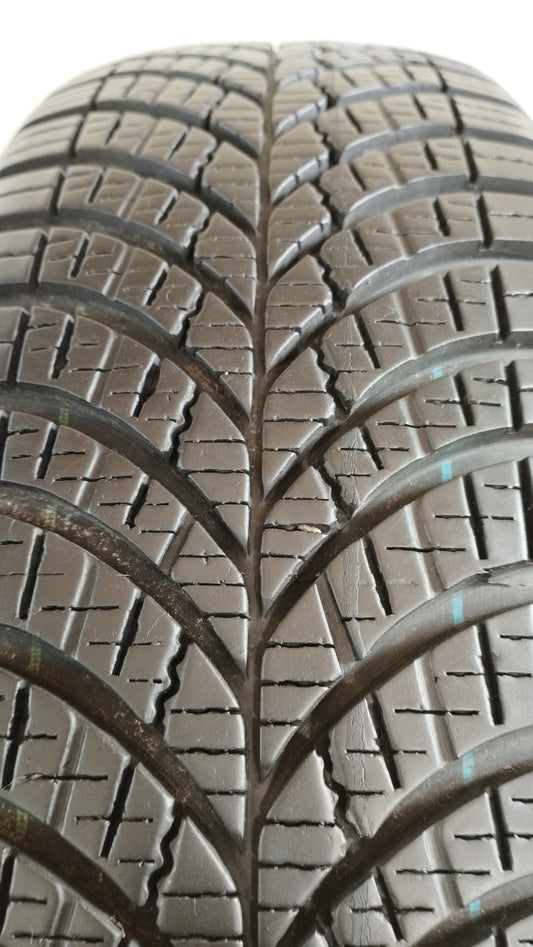 goodyear 185/65 r15 vector 4 season cod.Y62