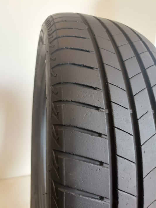 pneumatici usati bridgestone 215/60 R17 turanza t005 cod.YY454