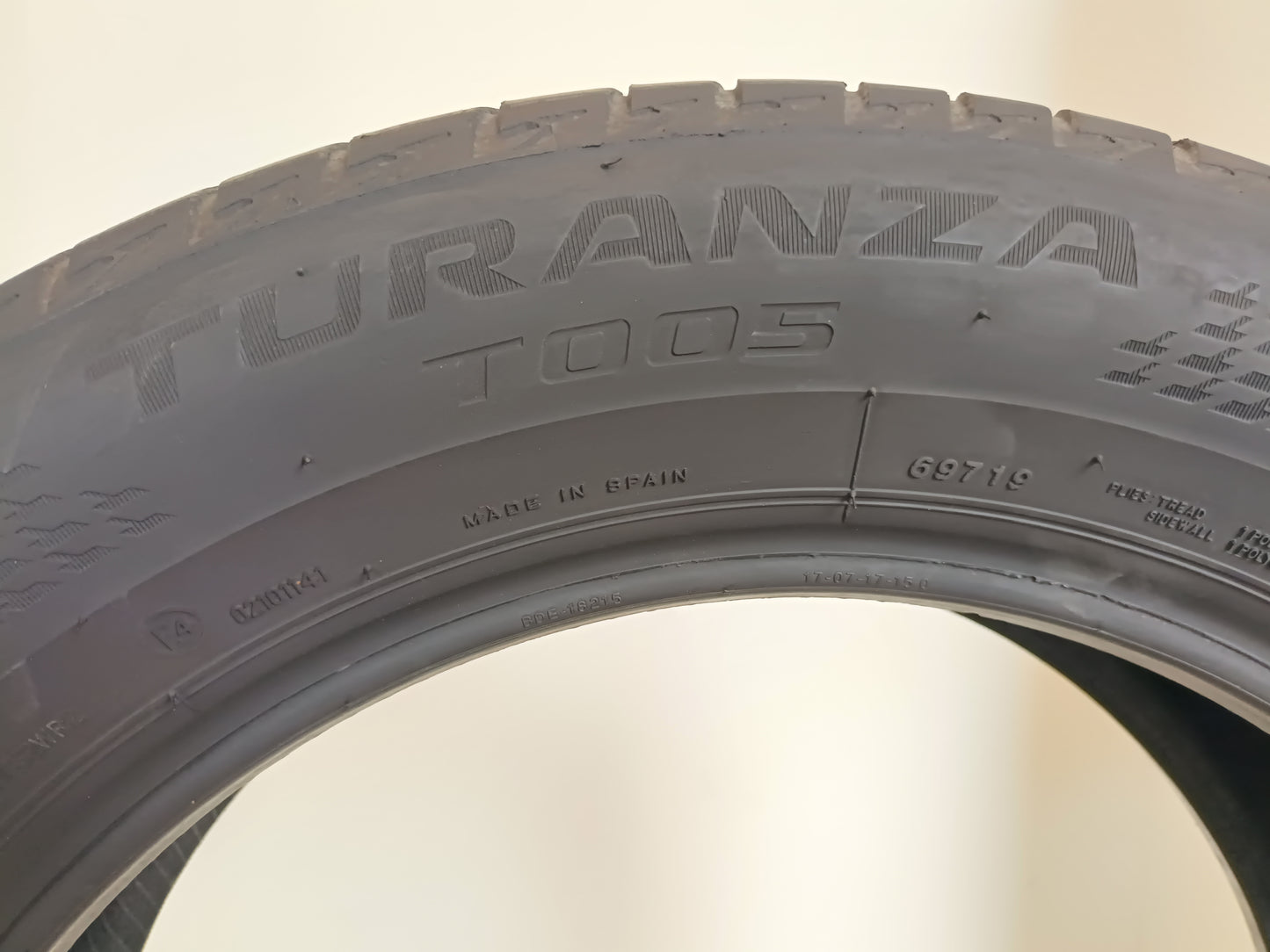 pneumatici usati bridgestone 215/60 R17 turanza t005 cod.YY454