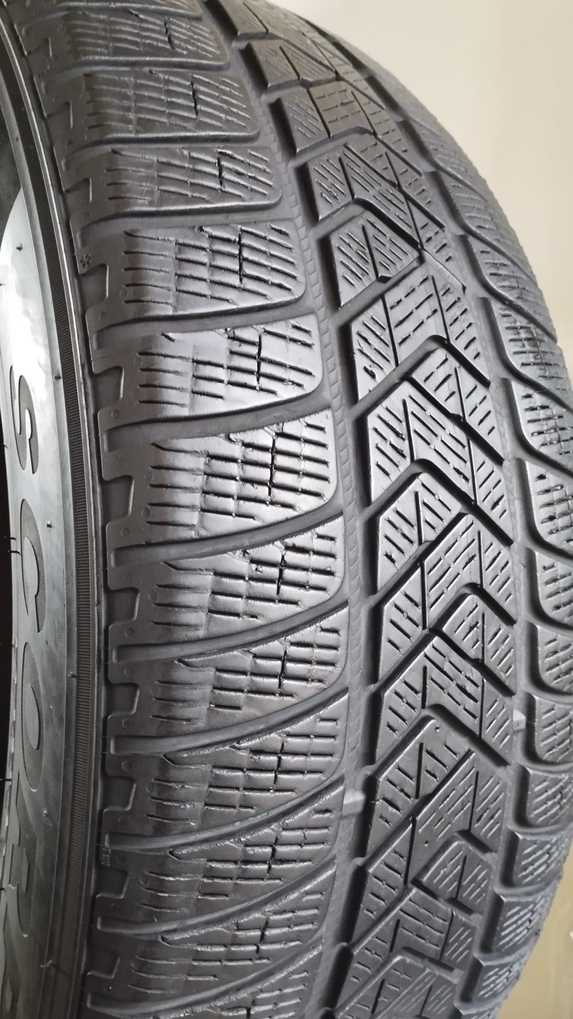 Pirelli 255/55 r20 scorpion winter art. X790