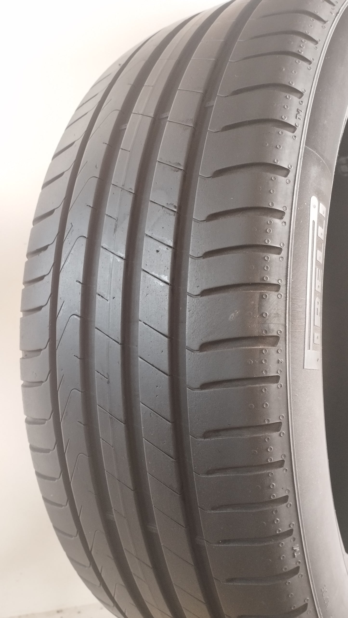 Pirelli 225/55 r18 scorpion art. Y60
