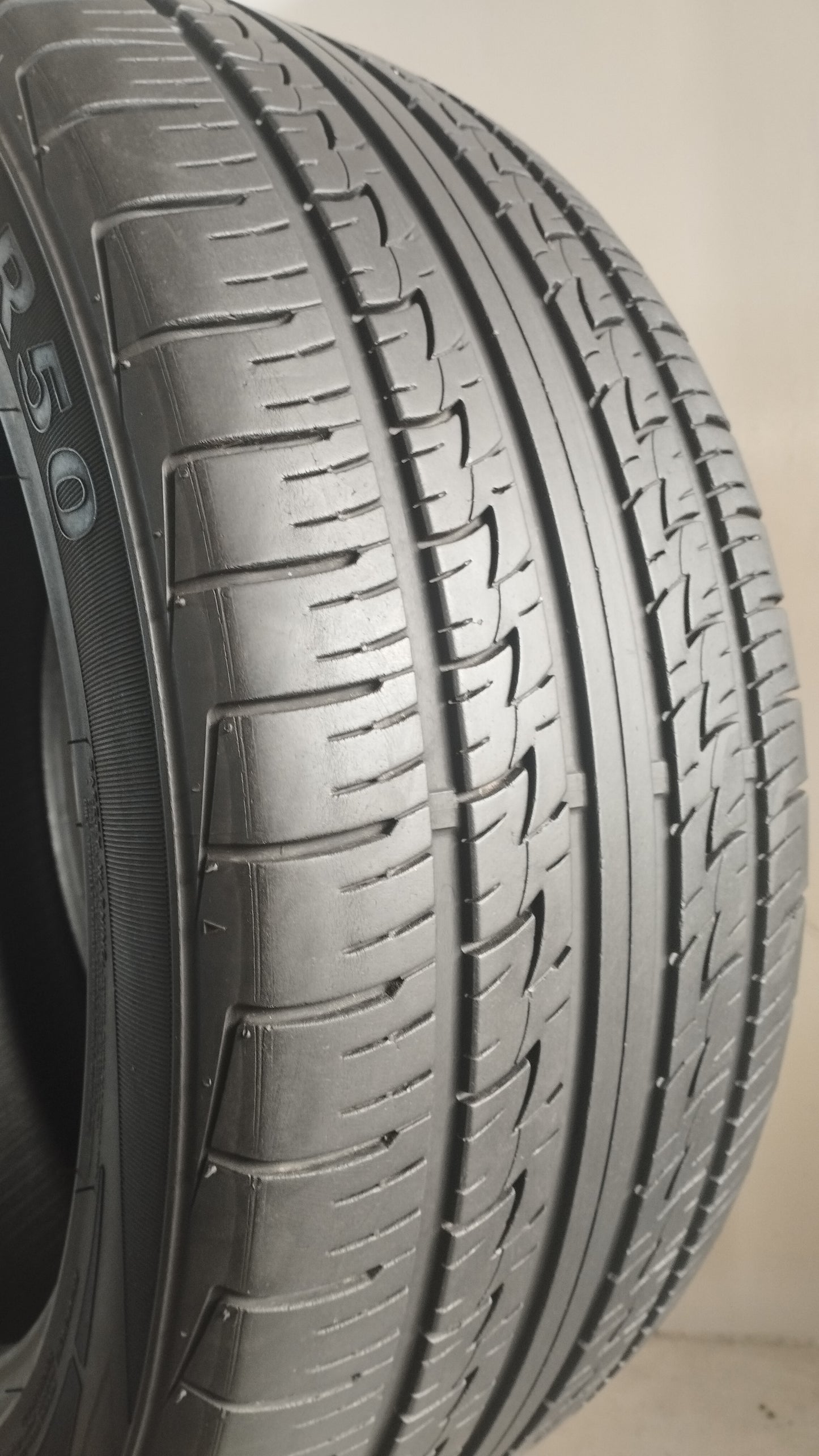Kenda 275/45 r19 h/t kr50 klever art. Y69