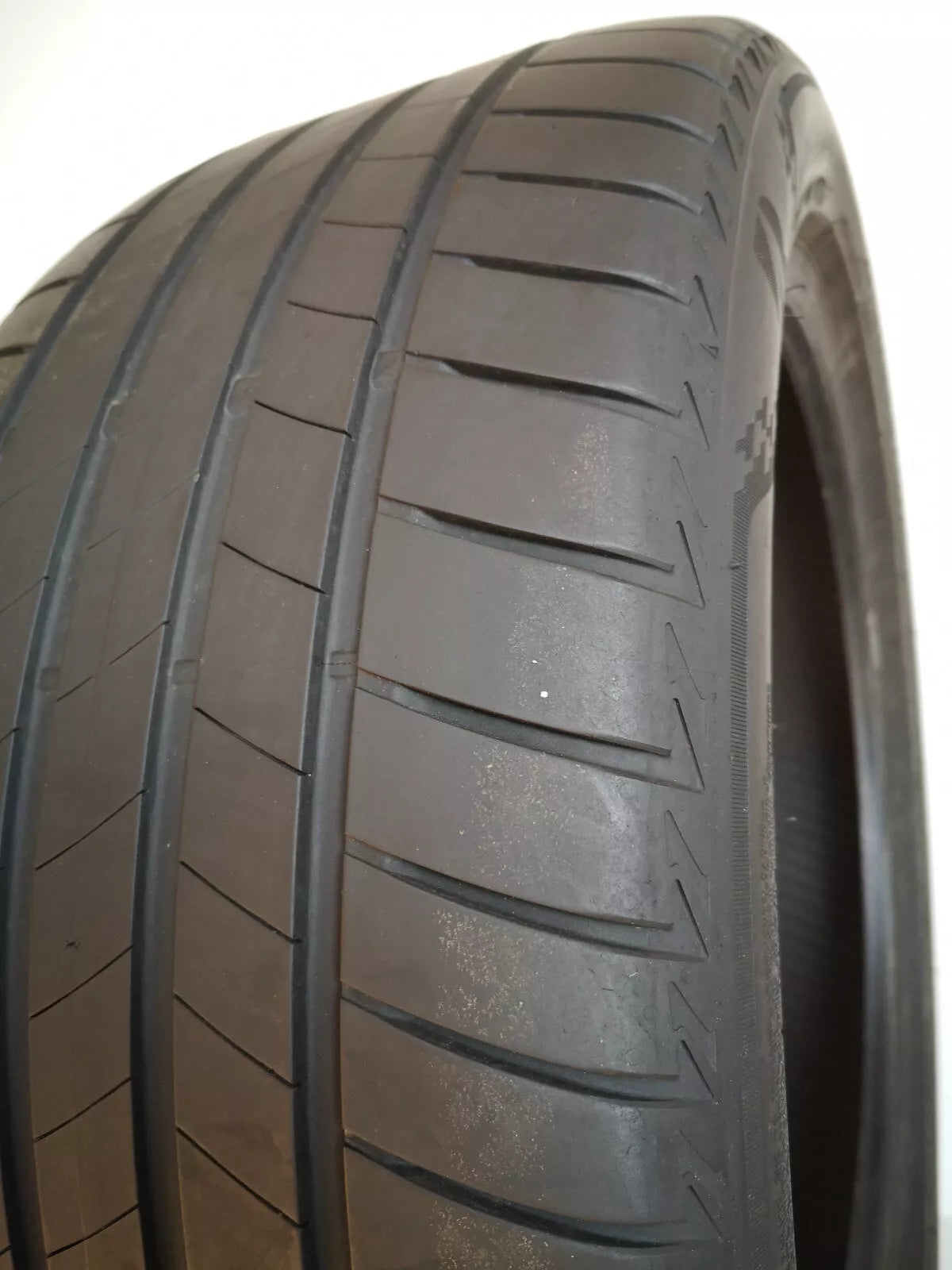 Bridgestone 275/40 r19 t005 turanza art. Y786