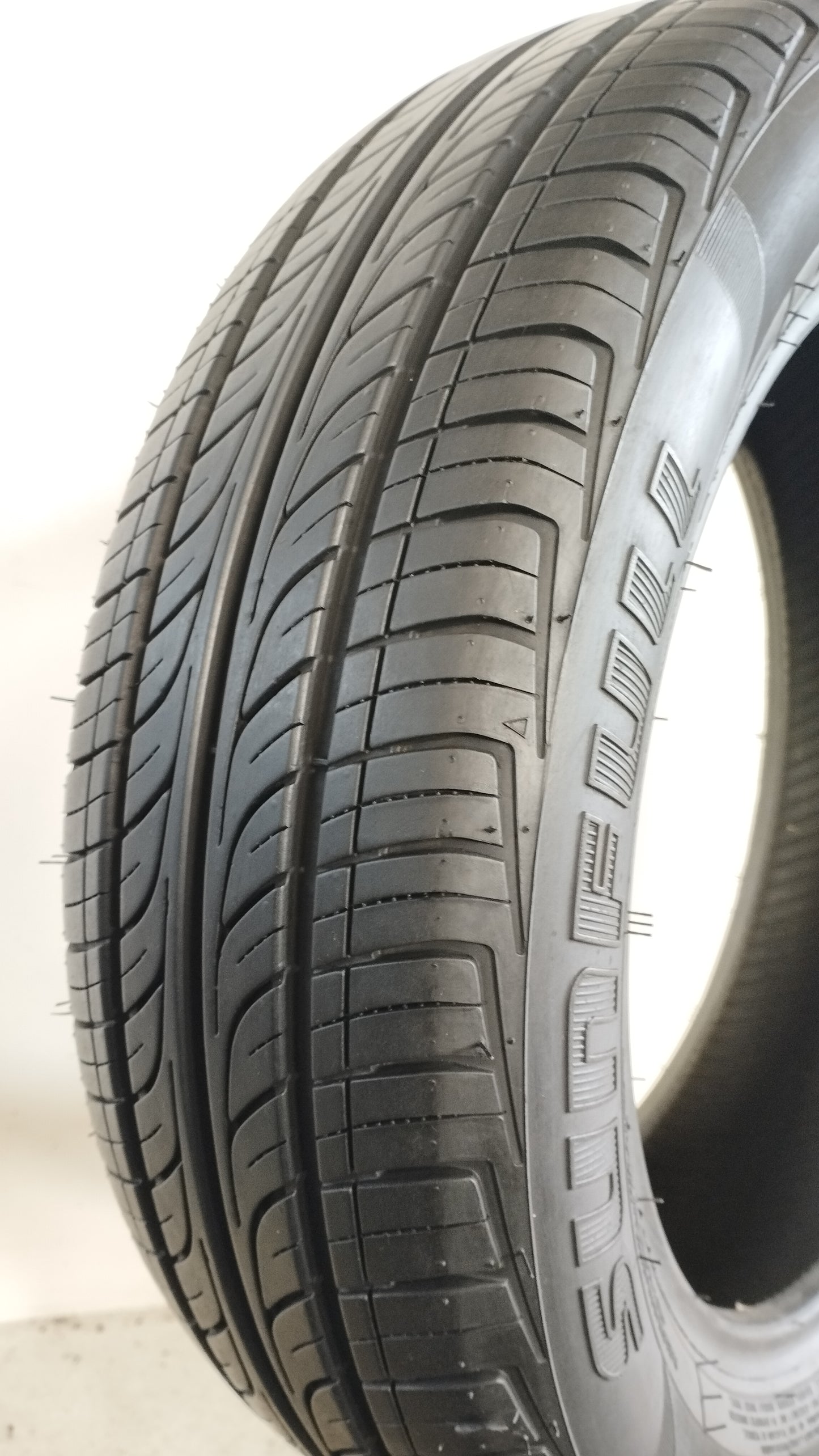sunfull 165/60 r15 sf 688 art. Y917