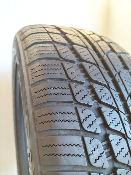 Sunny 215/55 r17 snowmaster w651 art. X776